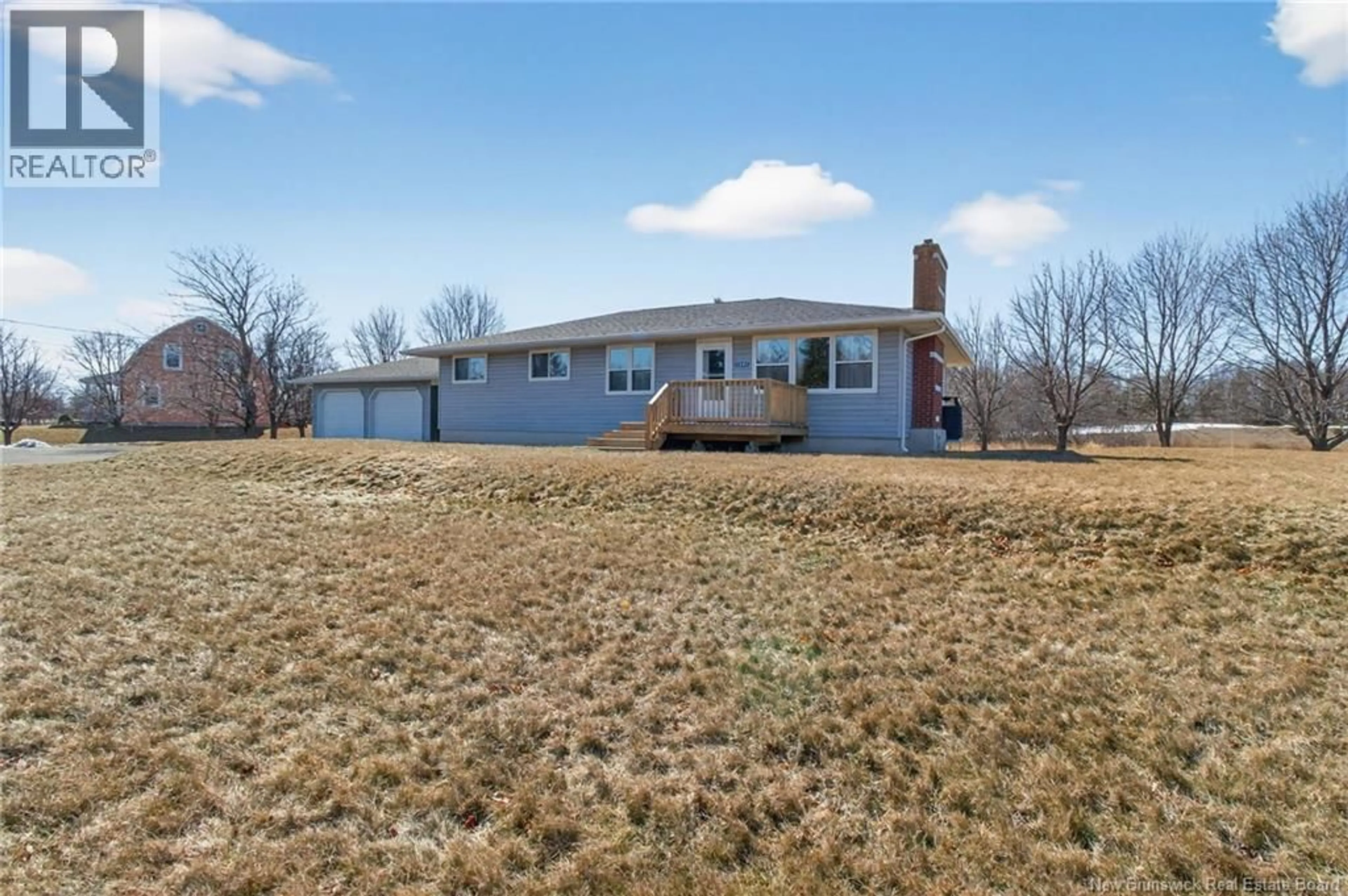 A pic from outside/outdoor area/front of a property/back of a property/a pic from drone, unknown for 1341 CHEMIN BAS CAP PELE, Cap-Pelé New Brunswick E4N1M4