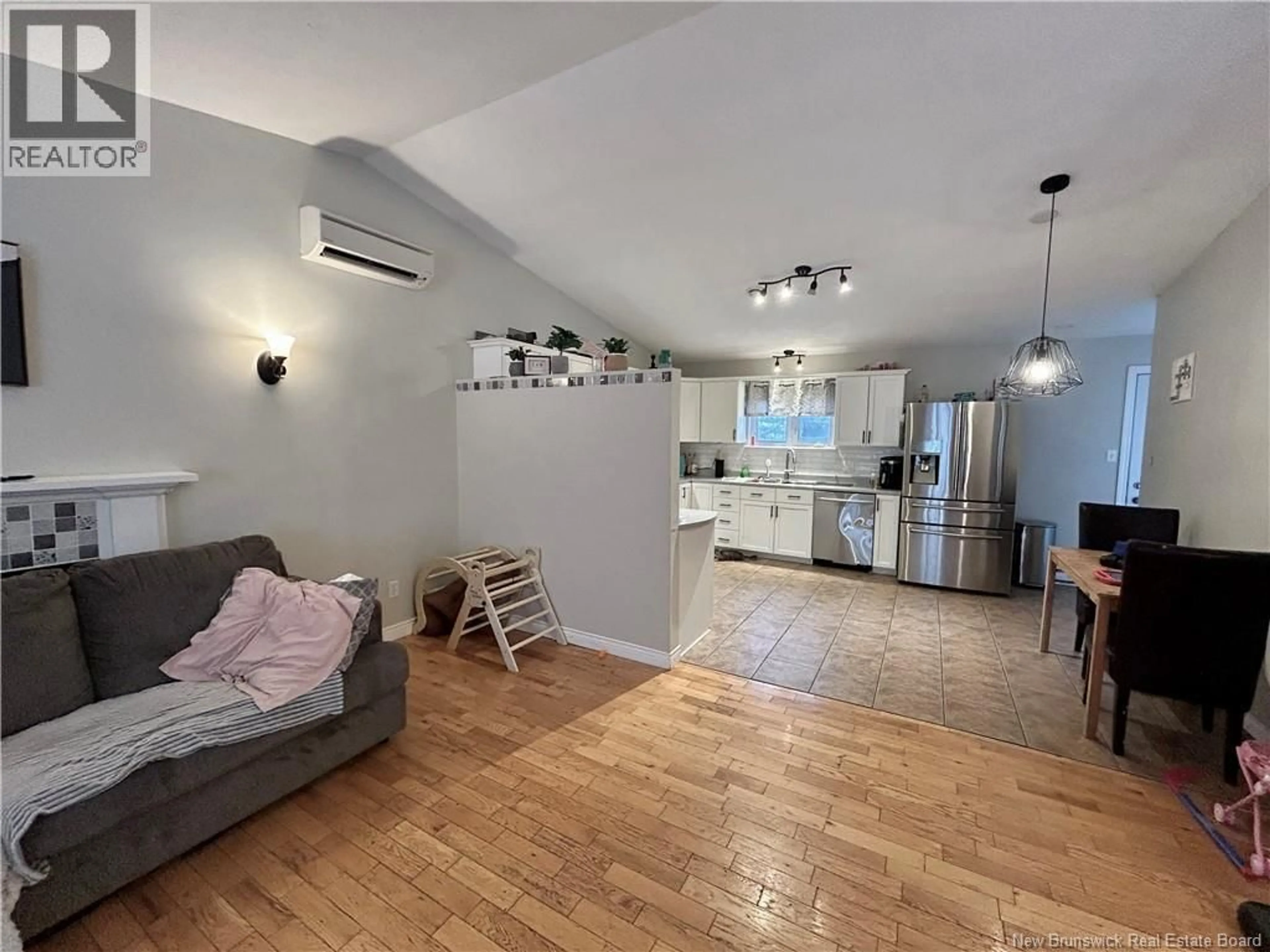 A pic of a room for 117 LONSDALE DRIVE, Moncton New Brunswick E1G3H9