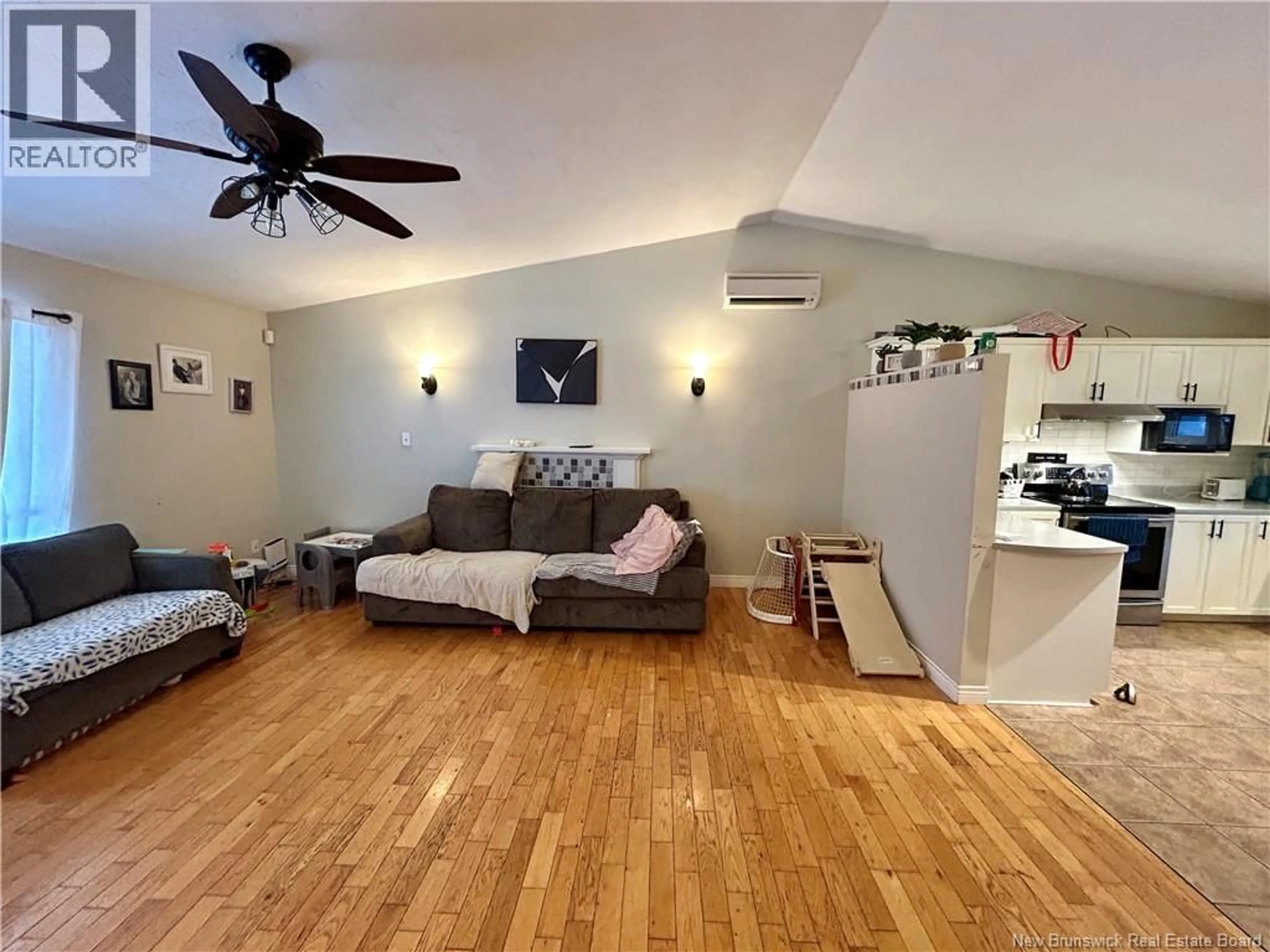 A pic of a room for 117 LONSDALE DRIVE, Moncton New Brunswick E1G3H9