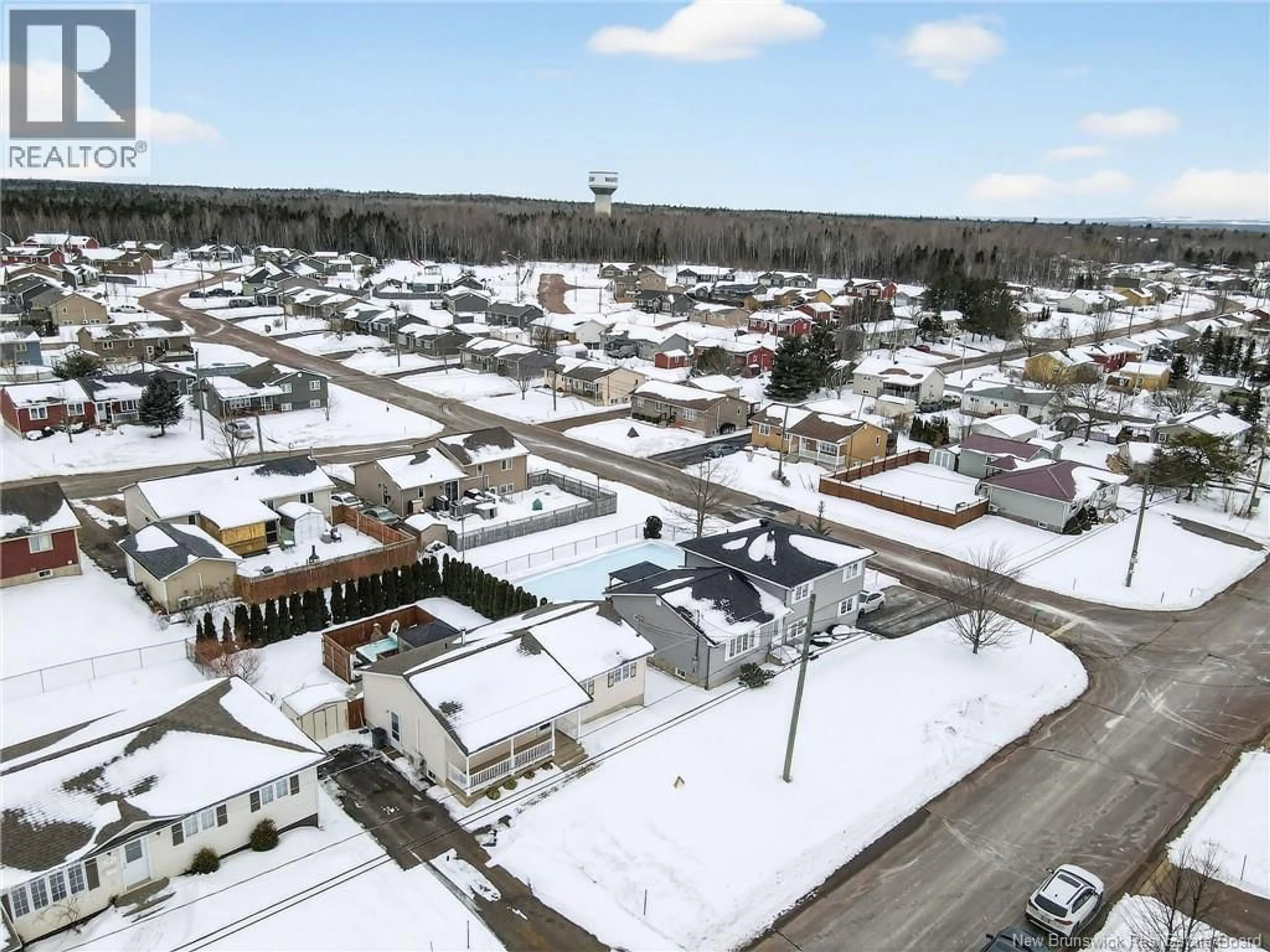 A pic from outside/outdoor area/front of a property/back of a property/a pic from drone, street for 185 CALLOWHILL, Riverview New Brunswick E1B5S2