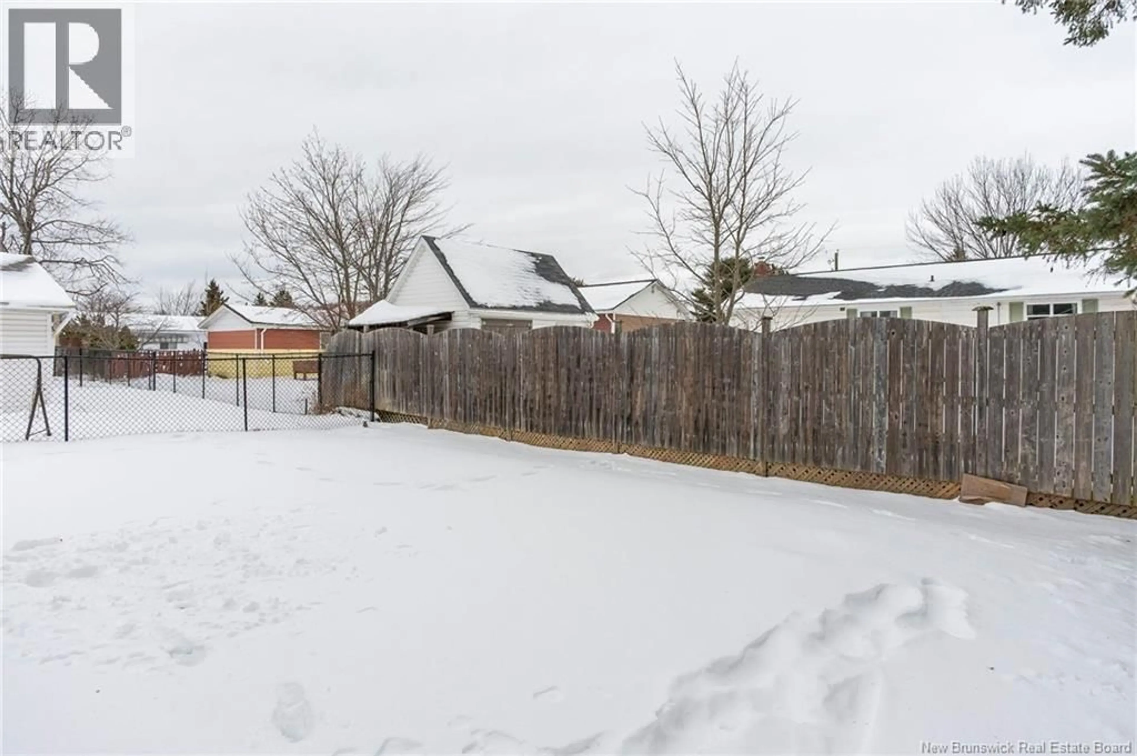 Patio, street for 167-169 SNOW AVENUE, Moncton New Brunswick E1C8B3