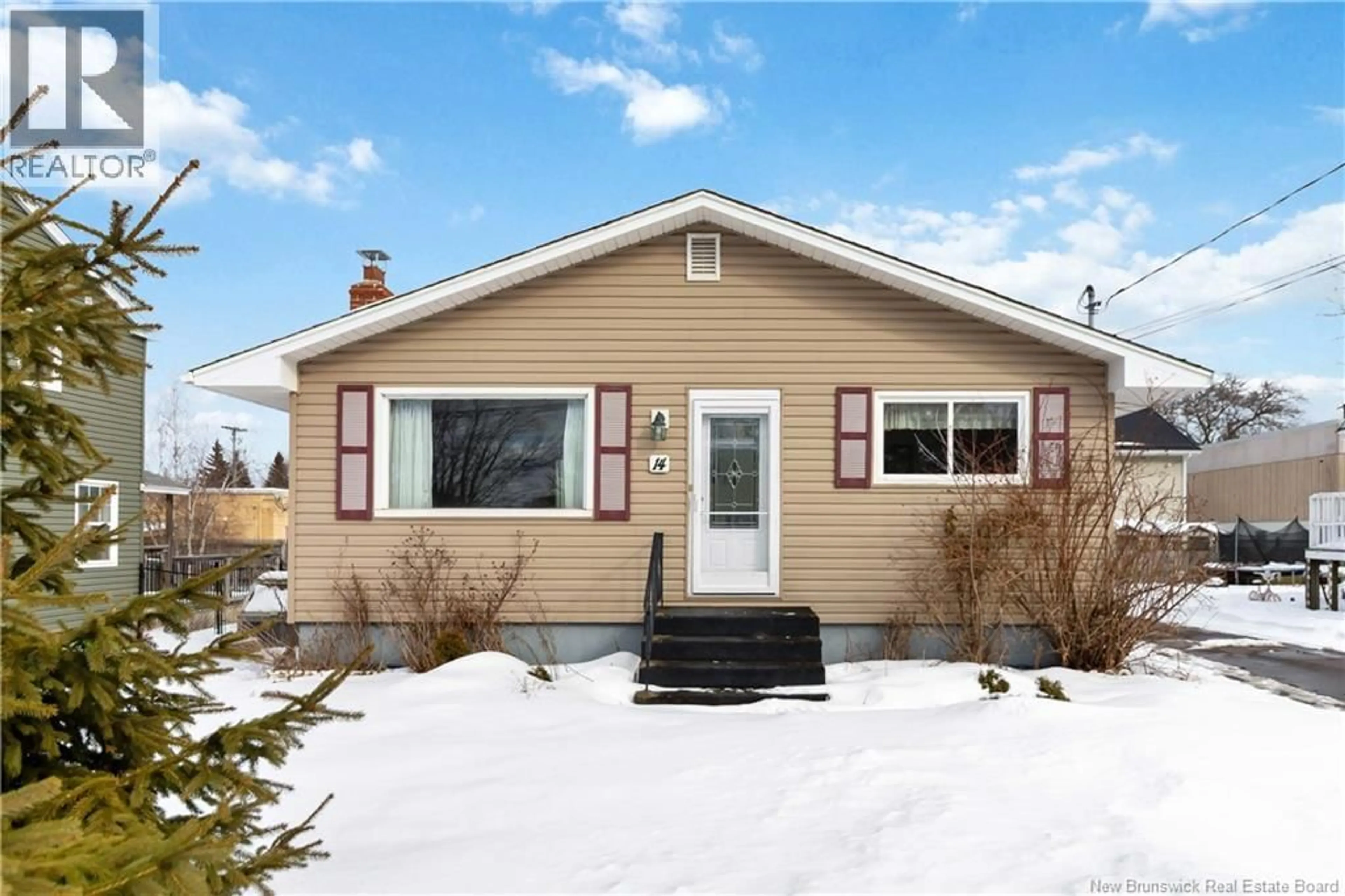 Home with vinyl exterior material, street for 14 WILMOT AVENUE, Riverview New Brunswick E1B1V8