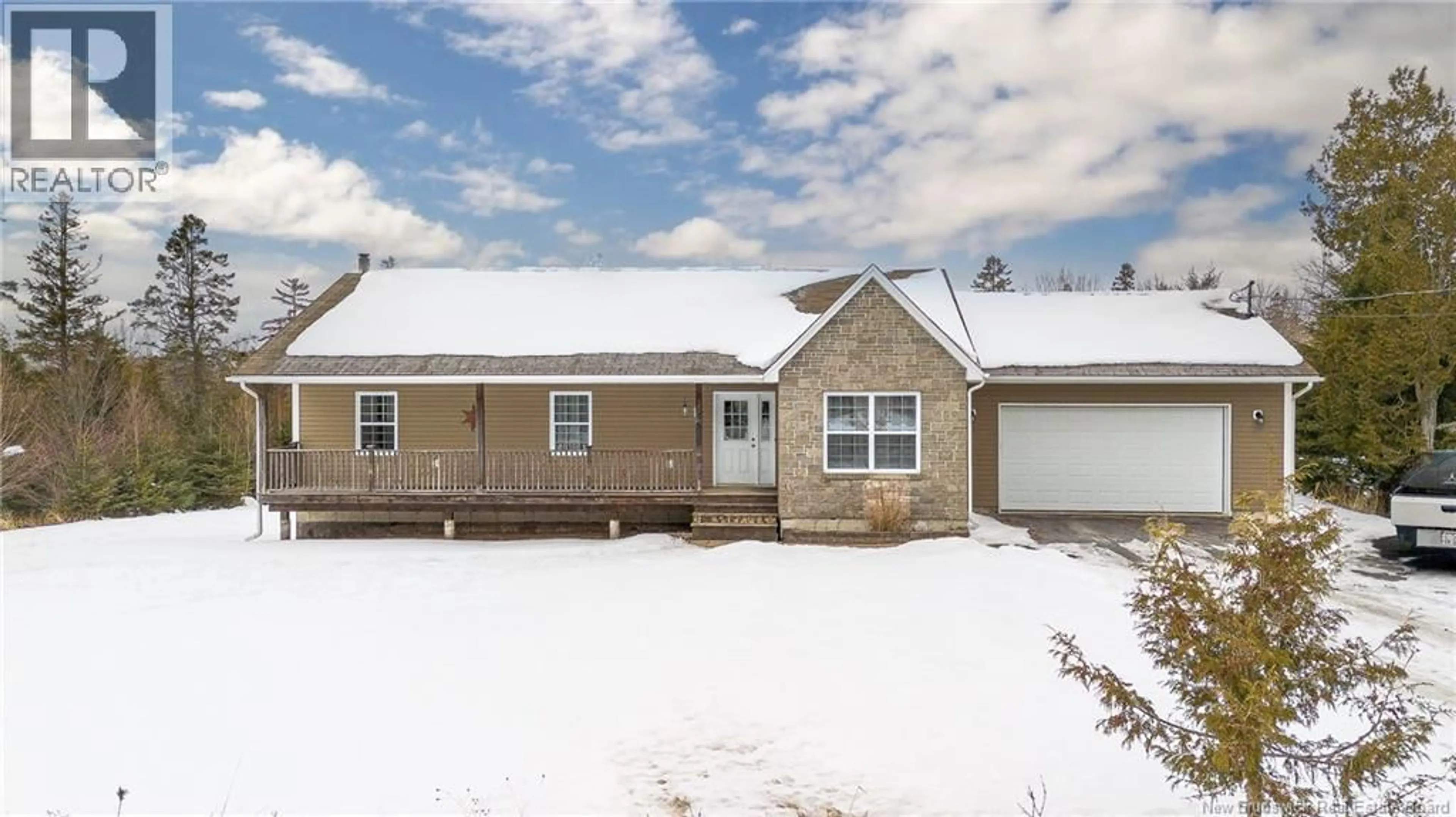 Home with vinyl exterior material, street for 95 MEENANS COVE ROAD, Quispamsis New Brunswick E2G1Y8