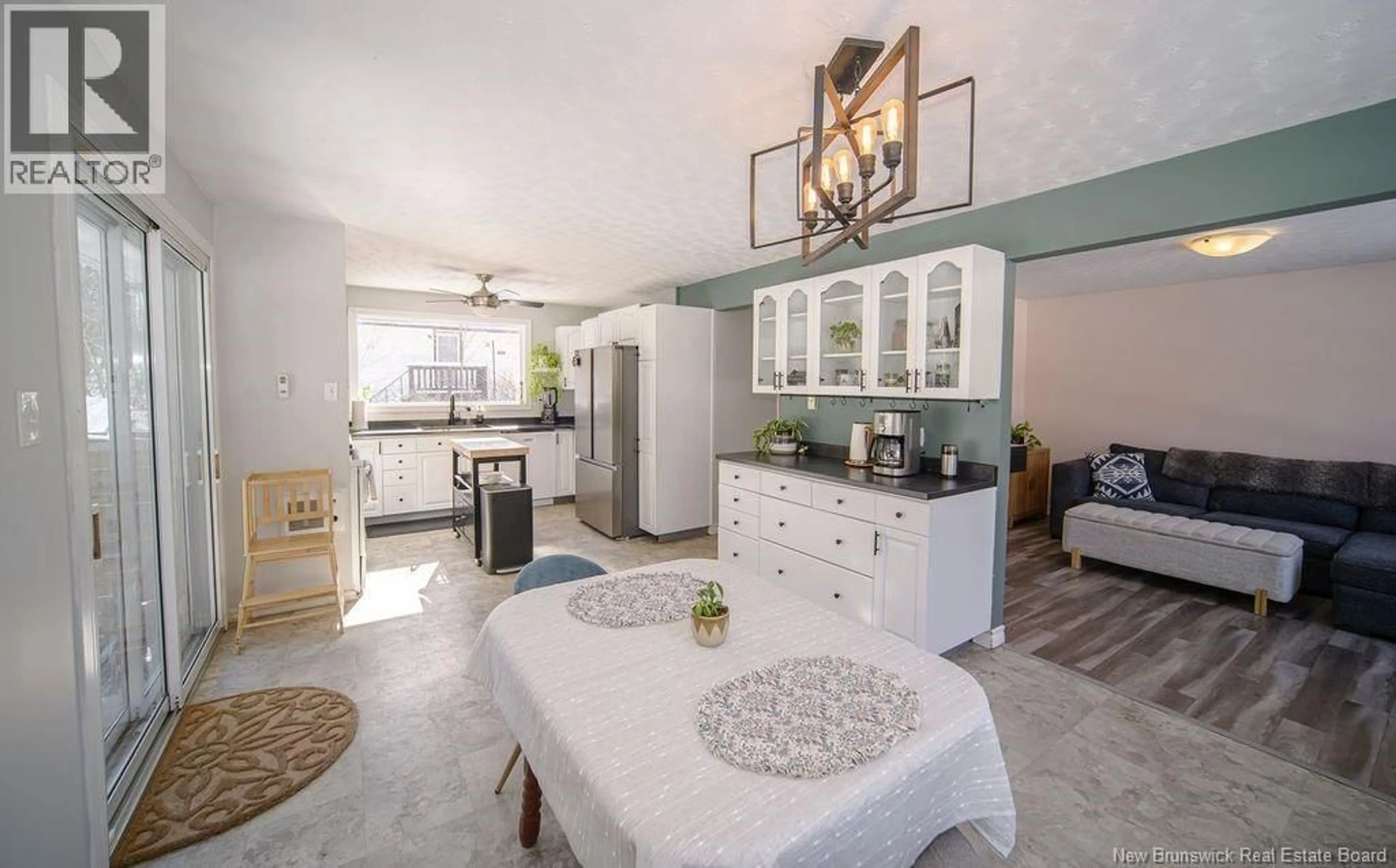 Open concept kitchen, ceramic/tile floor for 547 CHANCELLOR COURT, Oromocto New Brunswick E2V1J1