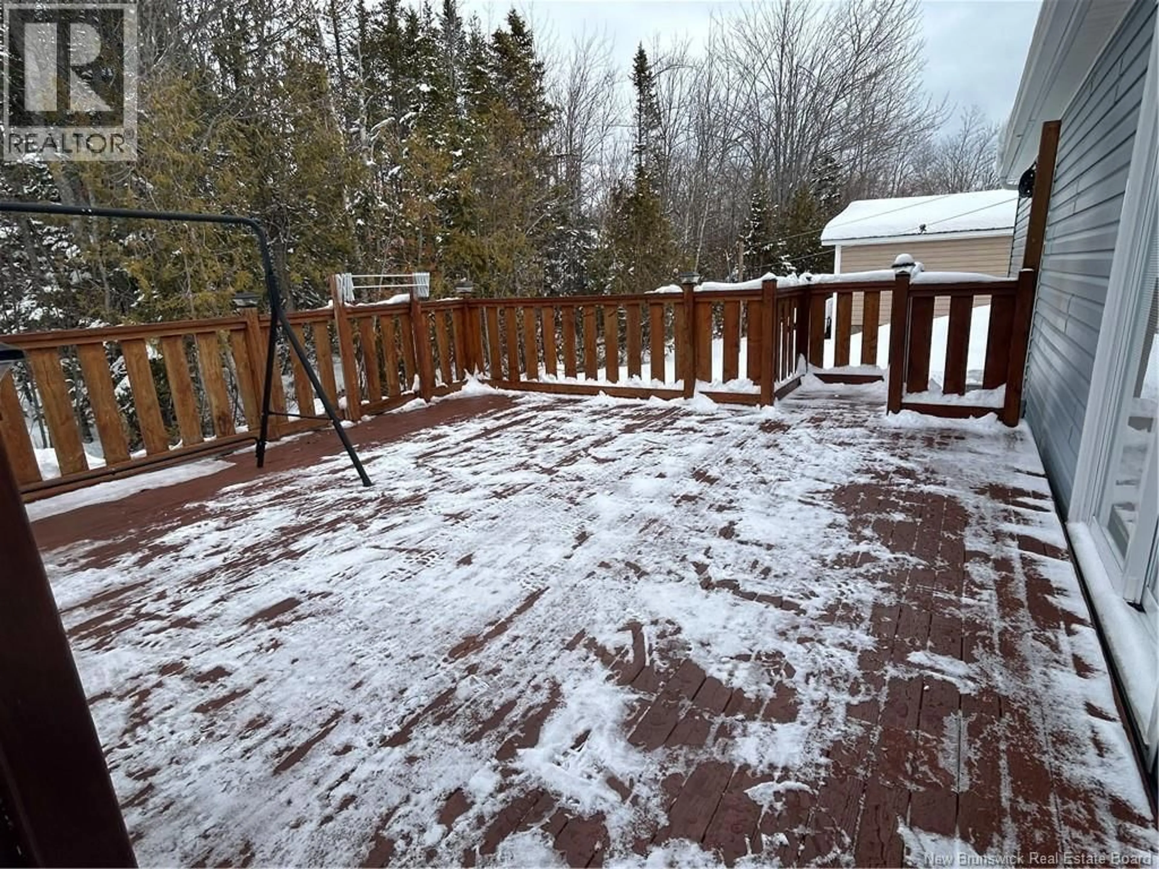 Patio, unknown for 899 RUE JANICK, Tracadie New Brunswick E1X1B8