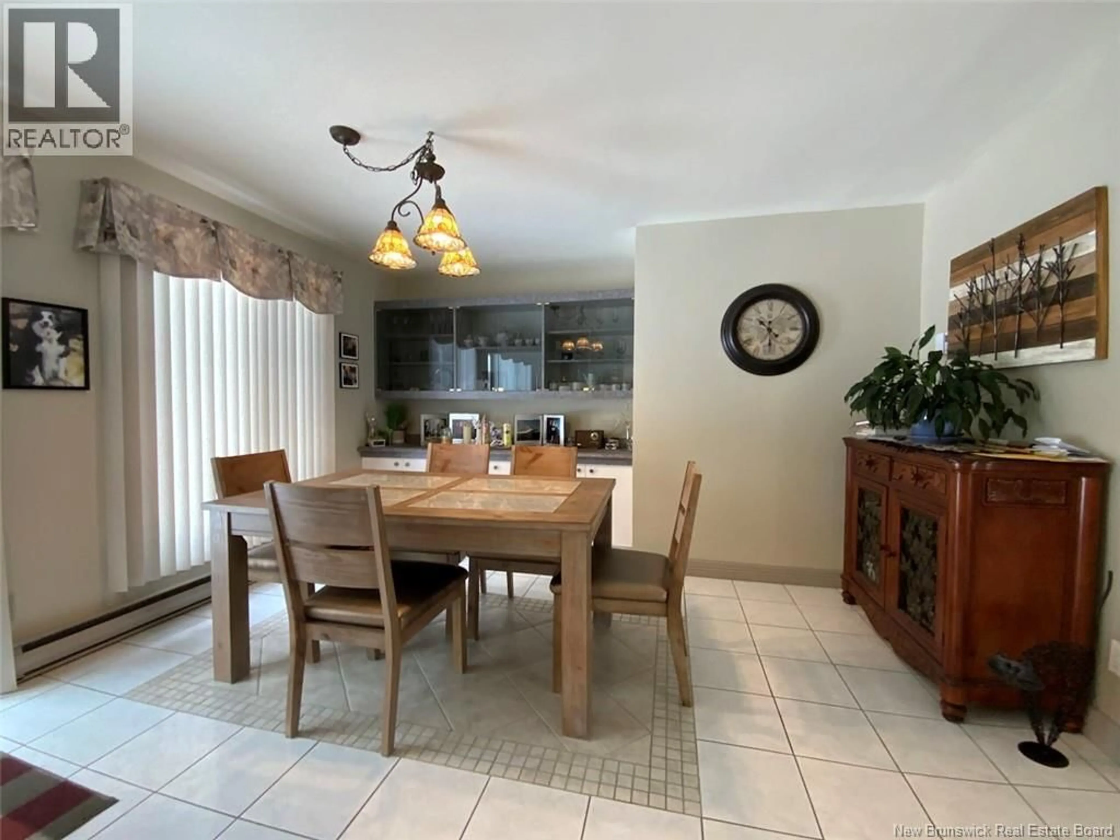 Dining room, ceramic/tile floor for 42 RENÉ-BOUCHARD STREET, Edmundston New Brunswick E3V3V3