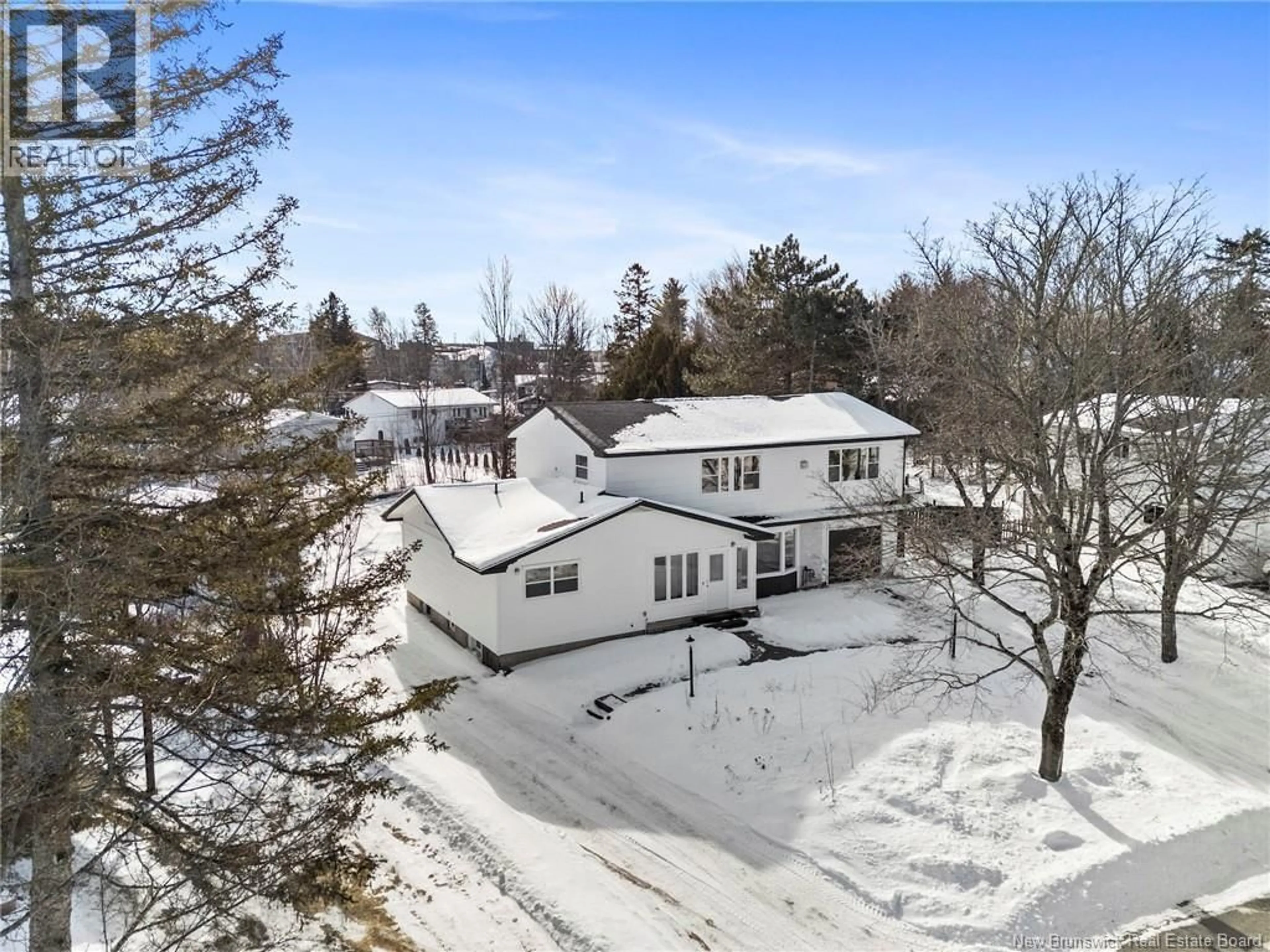 A pic from outside/outdoor area/front of a property/back of a property/a pic from drone, street for 242 STANLEY STREET, Fredericton New Brunswick E3B3A3