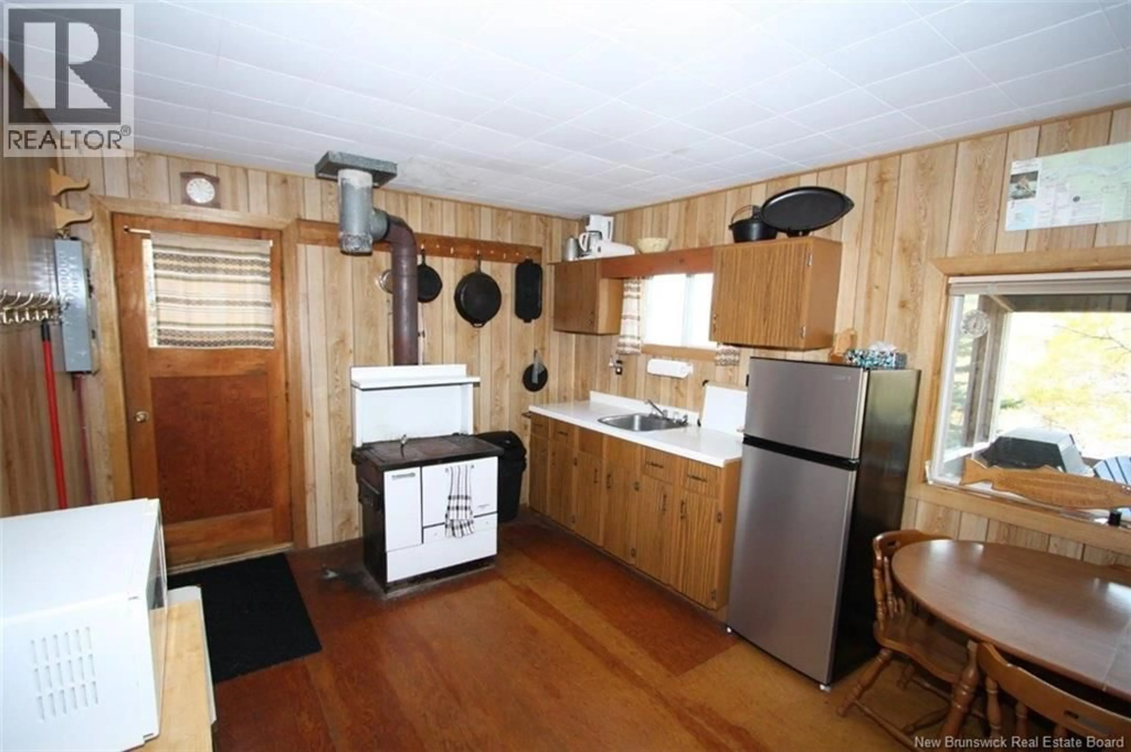 Standard kitchen, wood/laminate floor for 9412 ROUTE 8, Blissfield New Brunswick E9C1J2