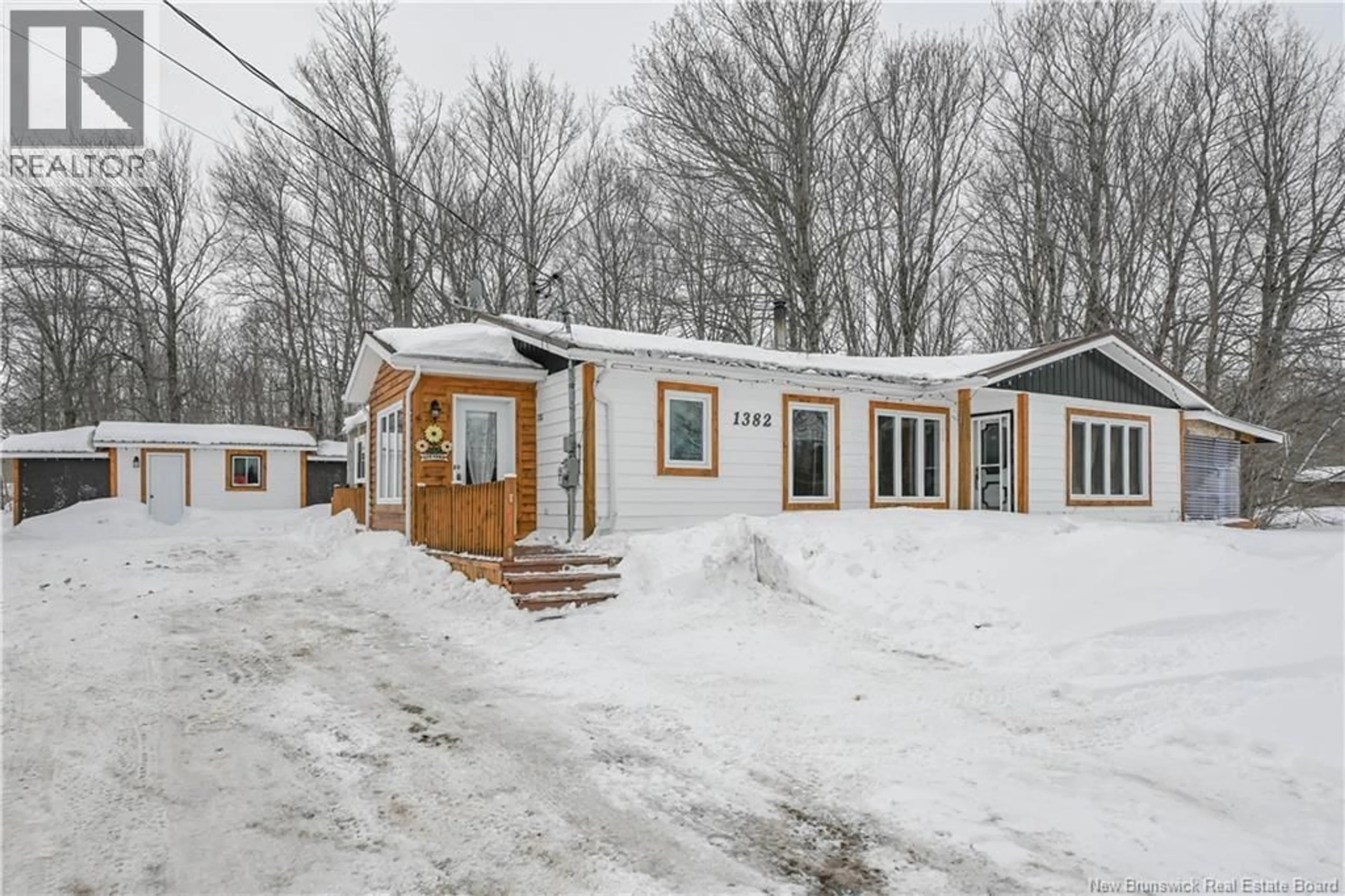 Patio, building for 1382 THÉRIAULT ROAD, Petit-Paquetville New Brunswick E8R1H5