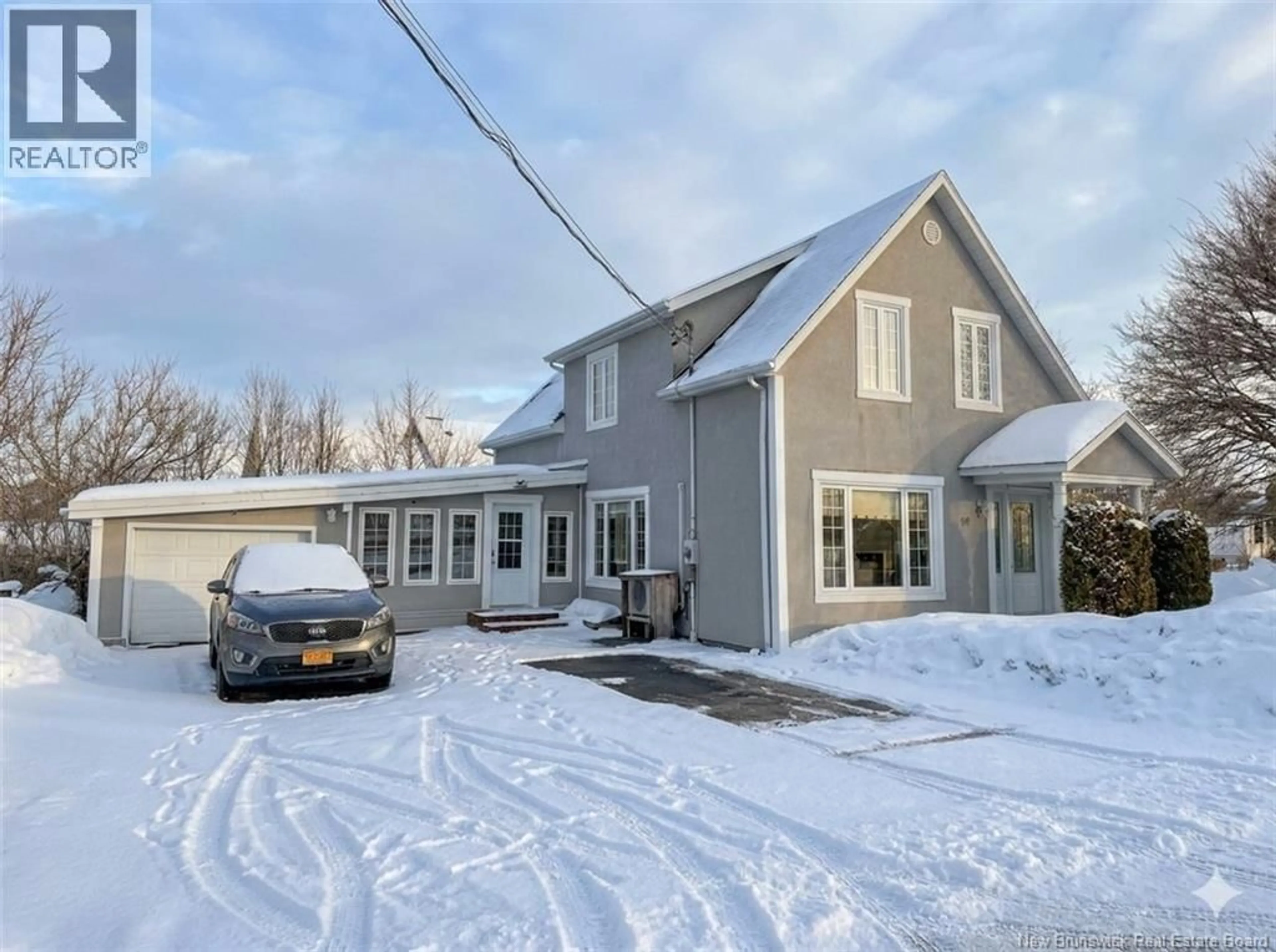 A pic from outside/outdoor area/front of a property/back of a property/a pic from drone, street for 69 CHURCH STREET, Grand-Sault/Grand Falls New Brunswick E3Z2N3