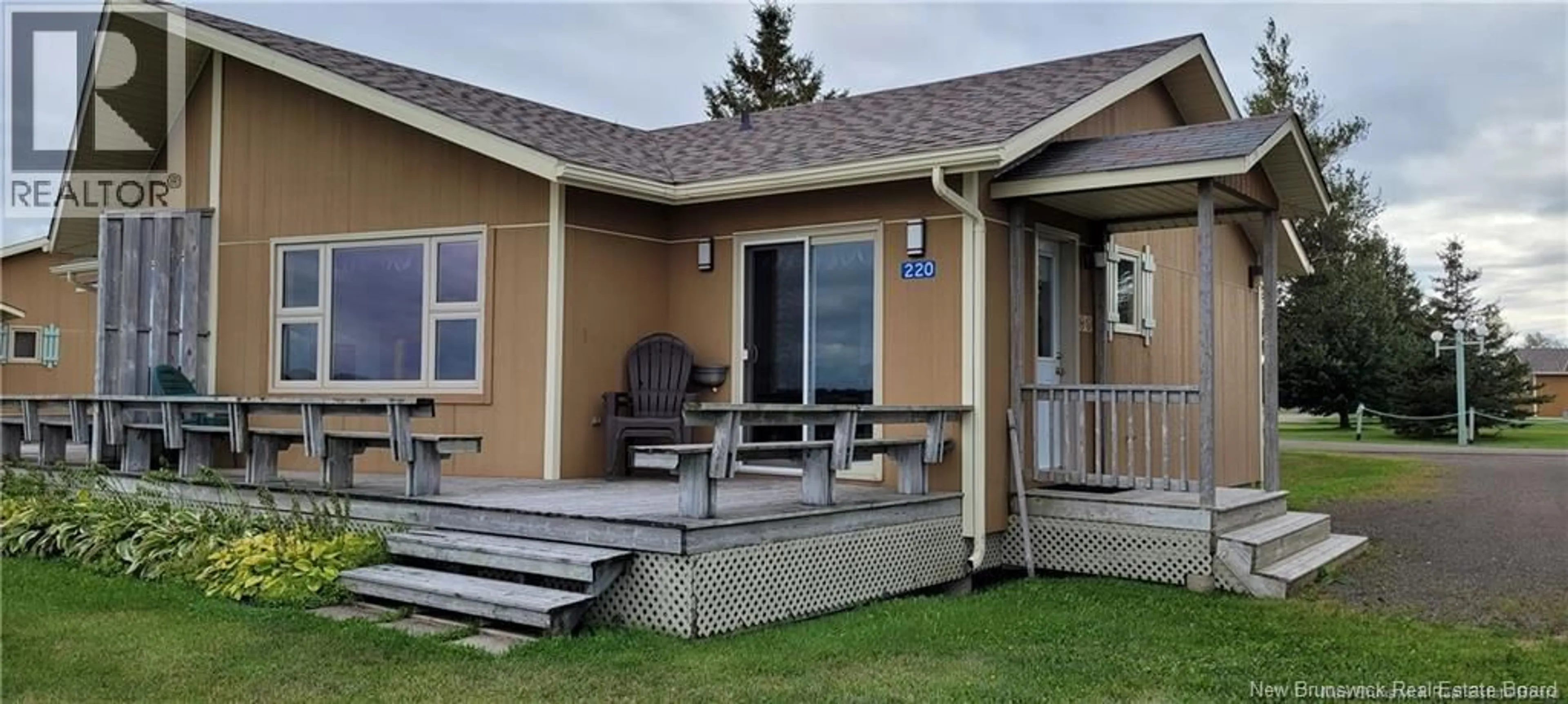 Patio, water/lake/river/ocean view for 120 YORK STREET, Richibucto New Brunswick E4W4K1