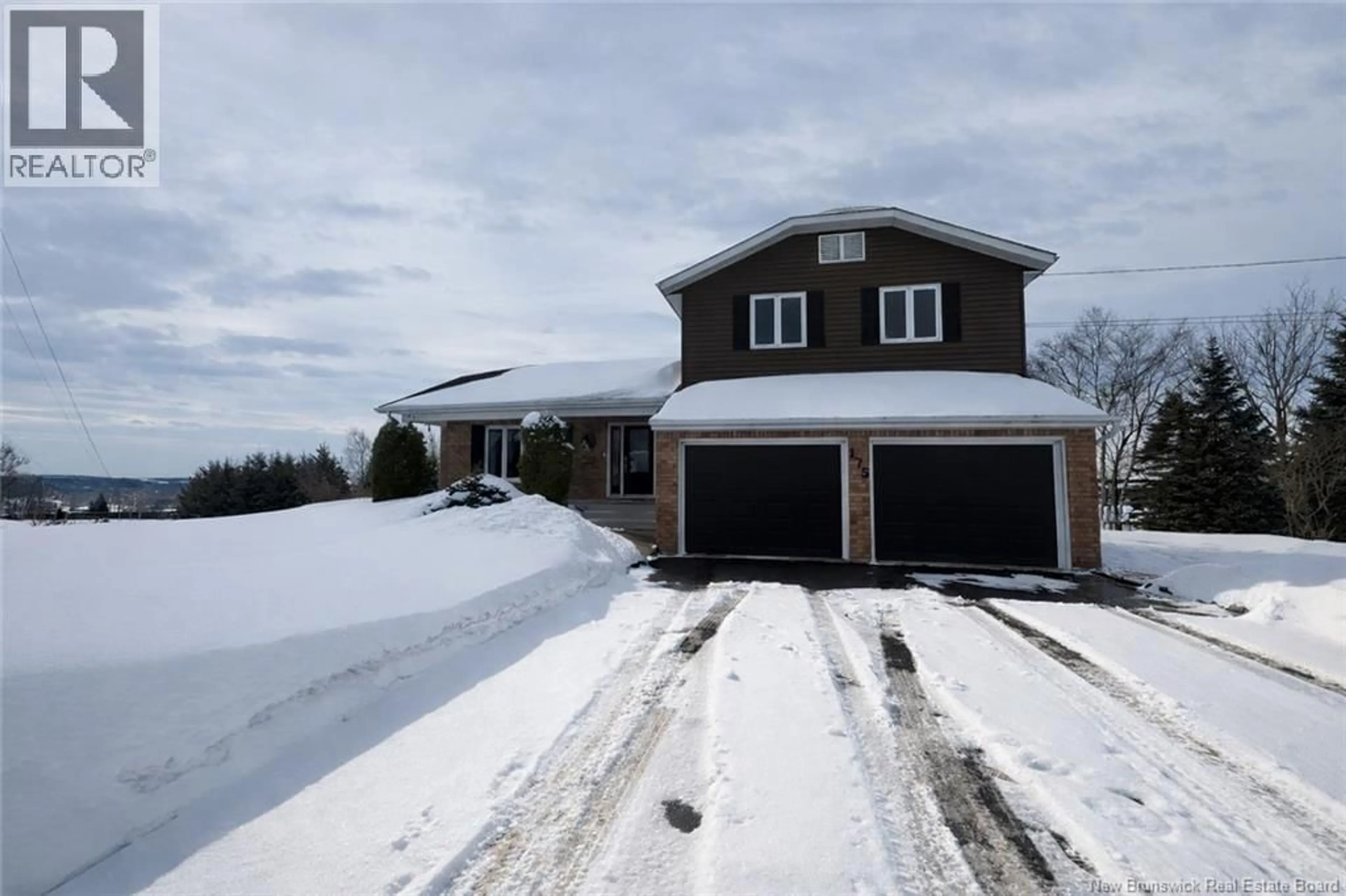 A pic from outside/outdoor area/front of a property/back of a property/a pic from drone, street for 175 DEVOST STREET, Grand-Sault/Grand Falls New Brunswick E3Y1C7