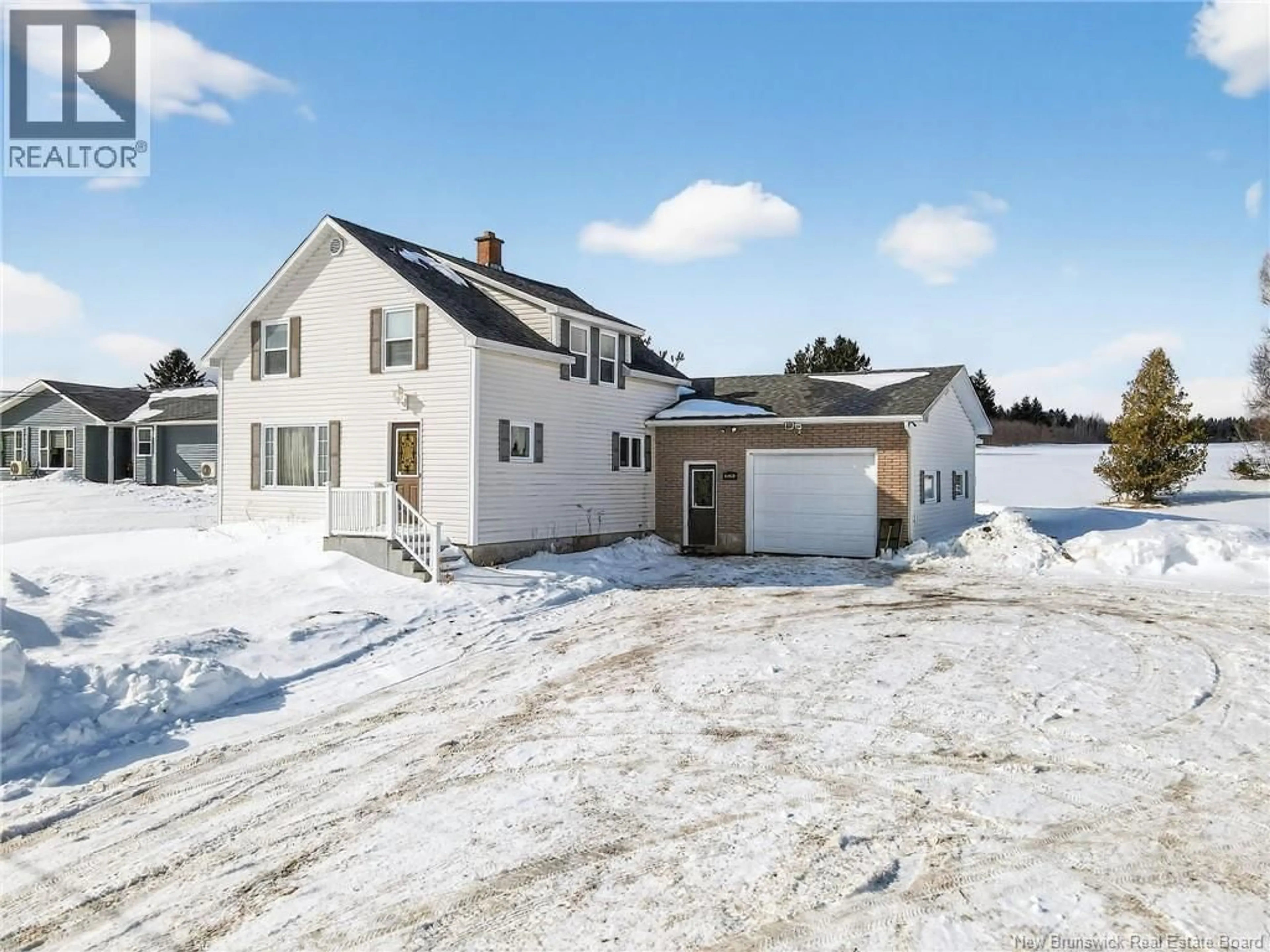 A pic from outside/outdoor area/front of a property/back of a property/a pic from drone, street for 3215 MOUNTAIN RD, Moncton New Brunswick E1C8K2