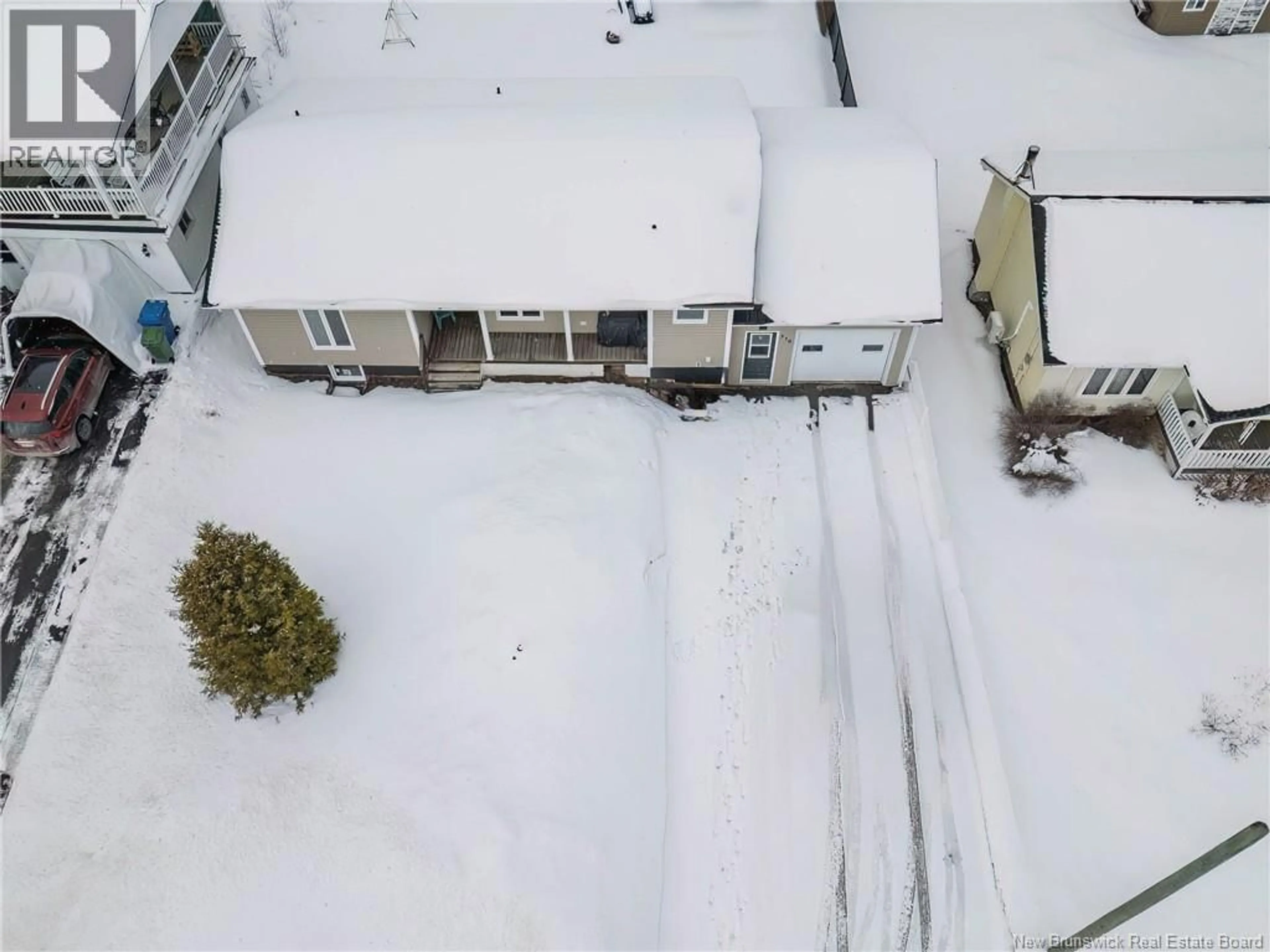 A pic from outside/outdoor area/front of a property/back of a property/a pic from drone, street for 576 BASIN OUEST, Grand Falls New Brunswick E3Z2J5