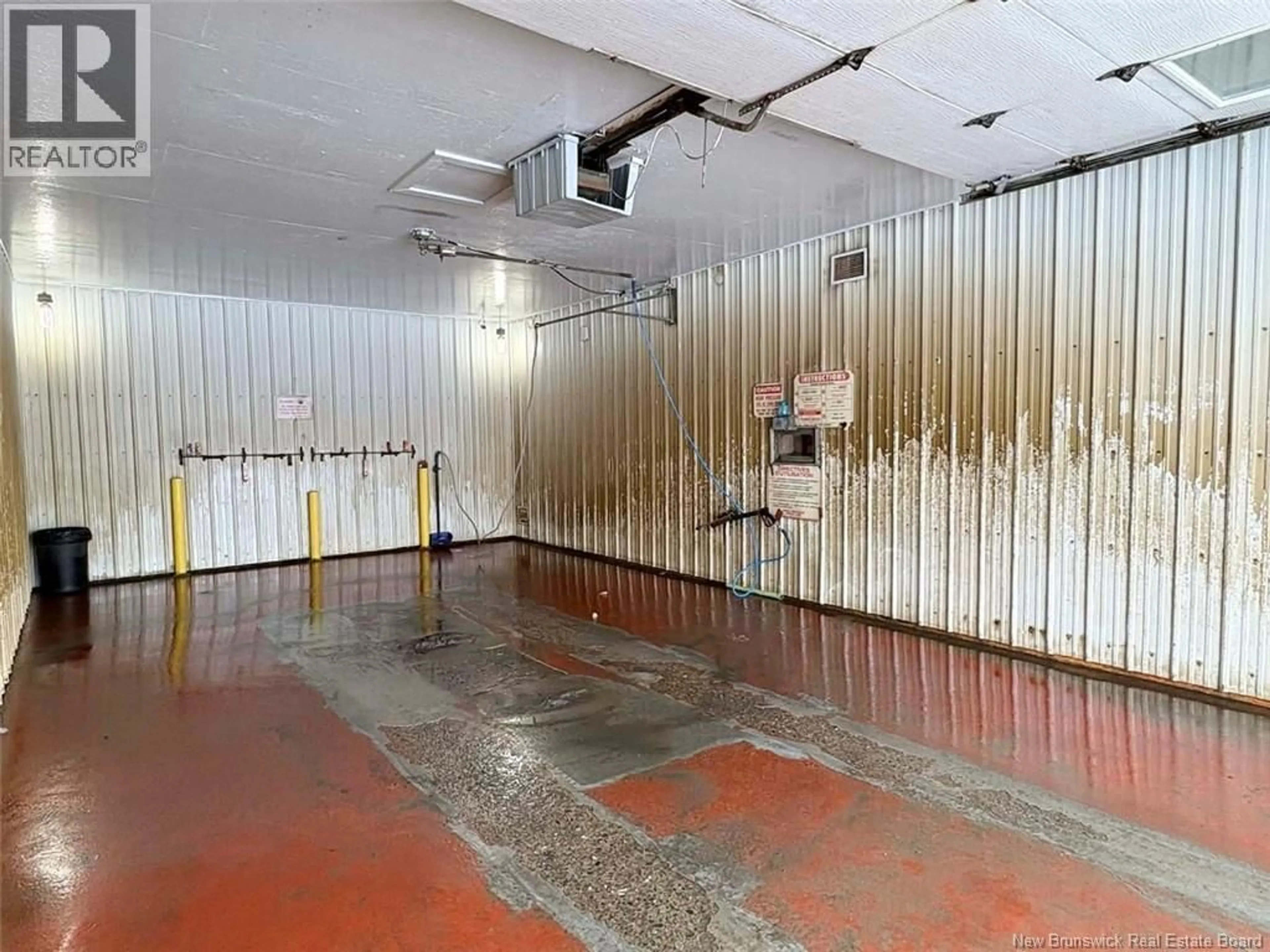 Indoor garage for 7 PRINCIPALE STREET, Sainte-Anne-De-Madawaska New Brunswick E7E1B5