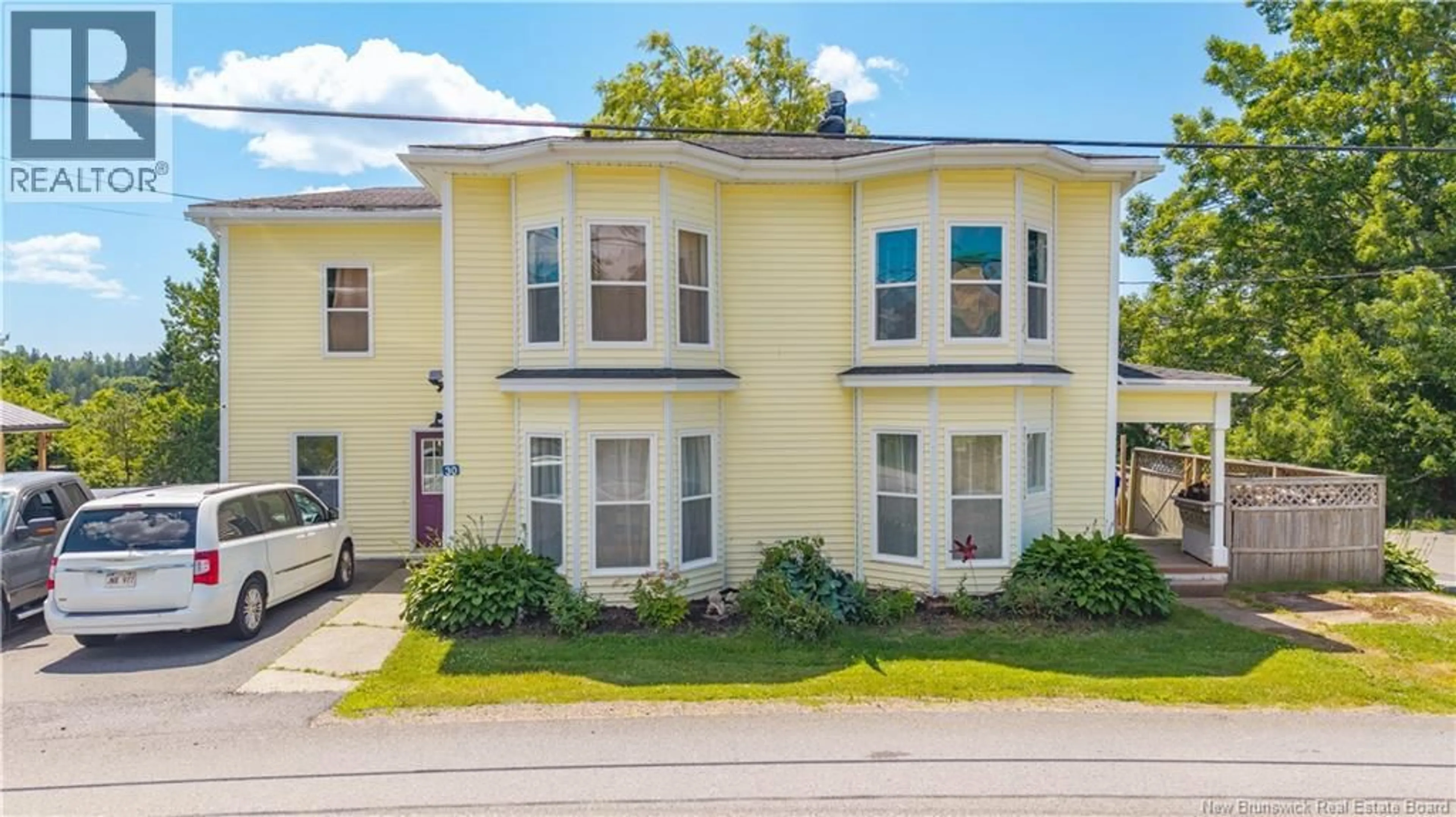 A pic from outside/outdoor area/front of a property/back of a property/a pic from drone, unknown for 30 CARLETON STREET, St George New Brunswick E5C3B8