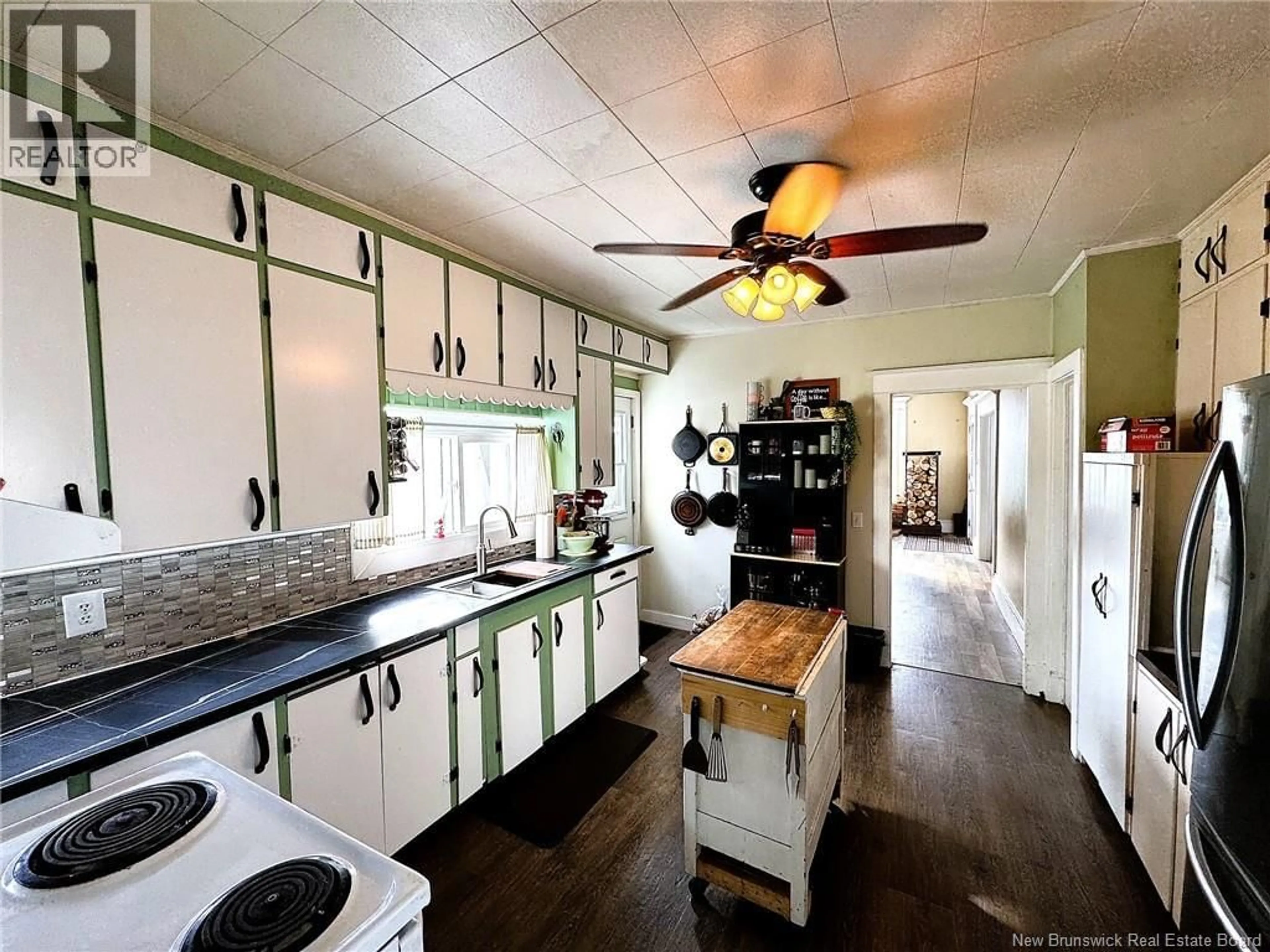 Open concept kitchen, unknown for 30 CARLETON STREET, St George New Brunswick E5C3B8