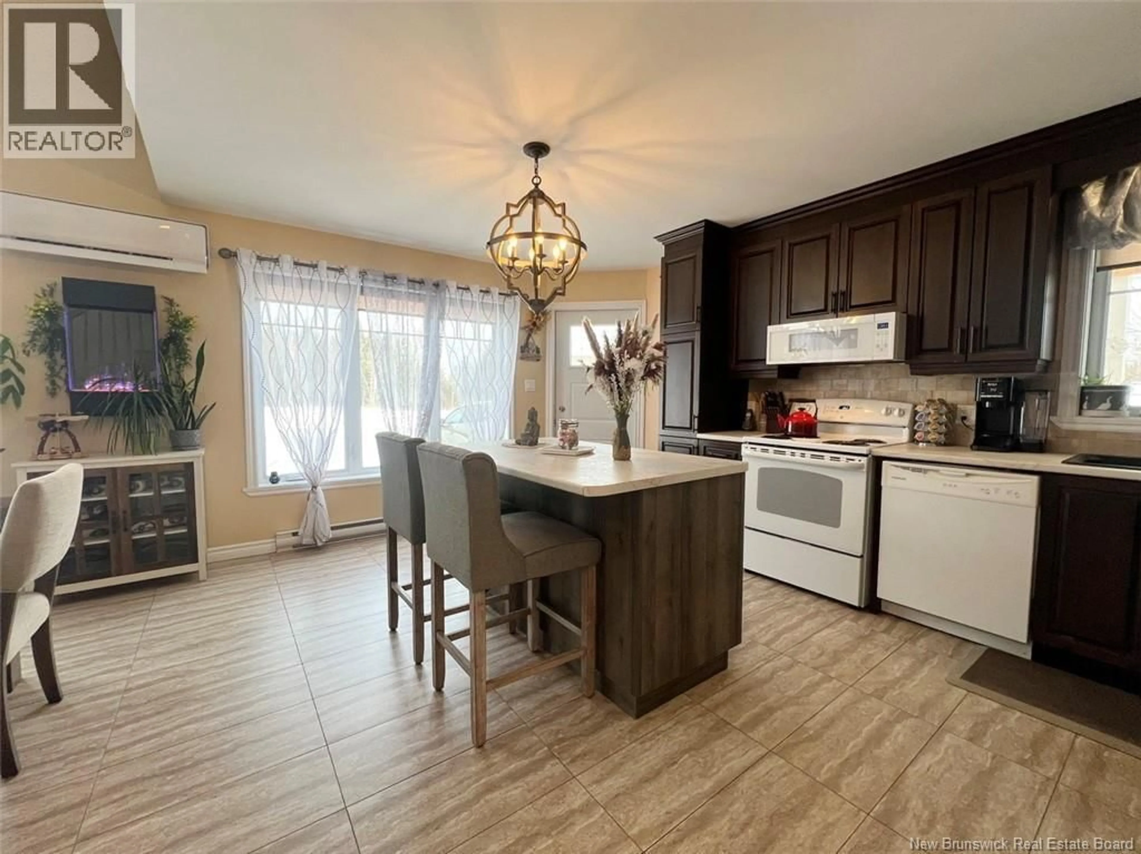 Open concept kitchen, unknown for 18 COUTURIER, Rivière-Verte New Brunswick E7C3G1