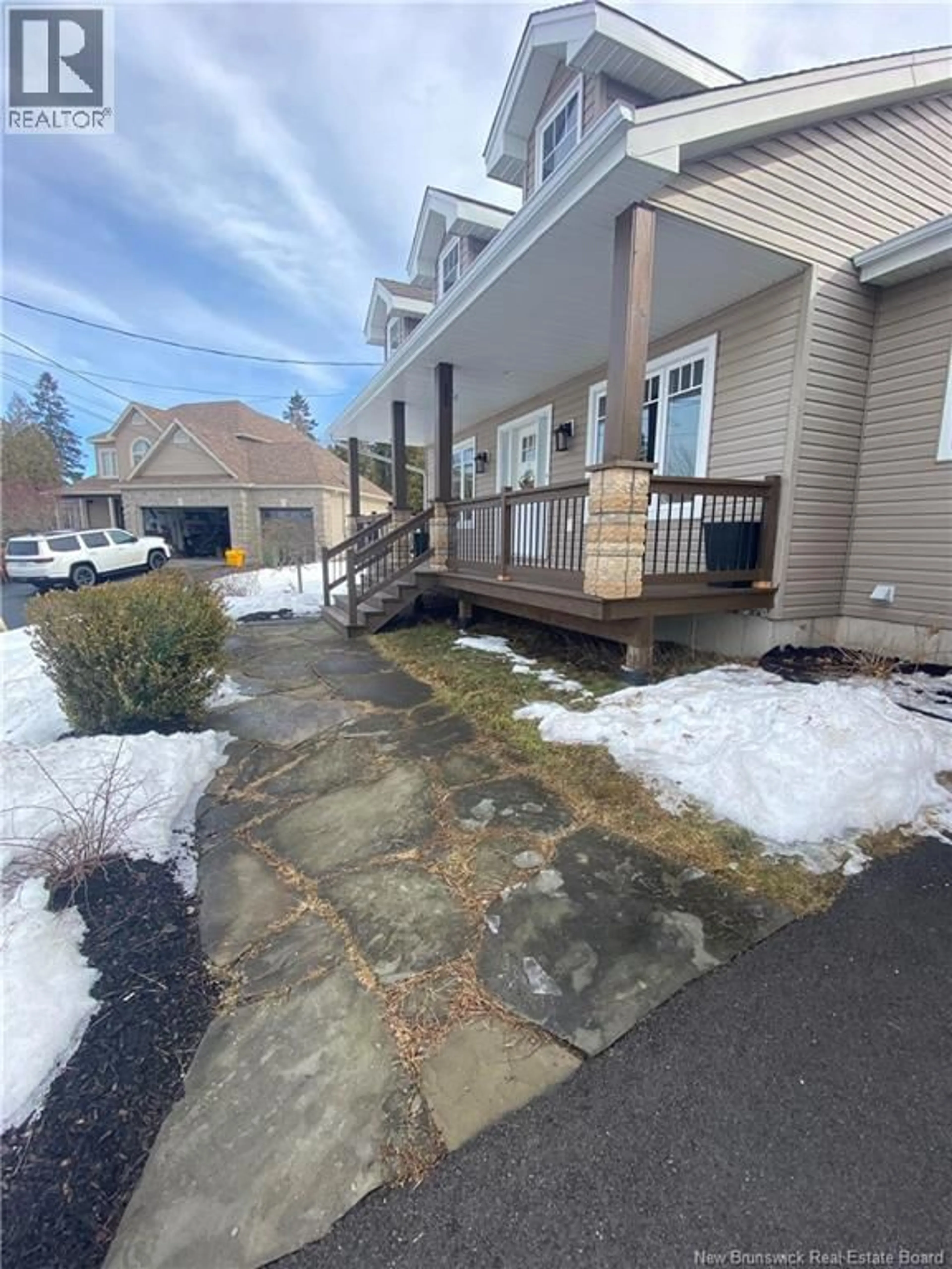 A pic from outside/outdoor area/front of a property/back of a property/a pic from drone, street for 18 HARVEST COURT, Quispamsis New Brunswick E2G0A7