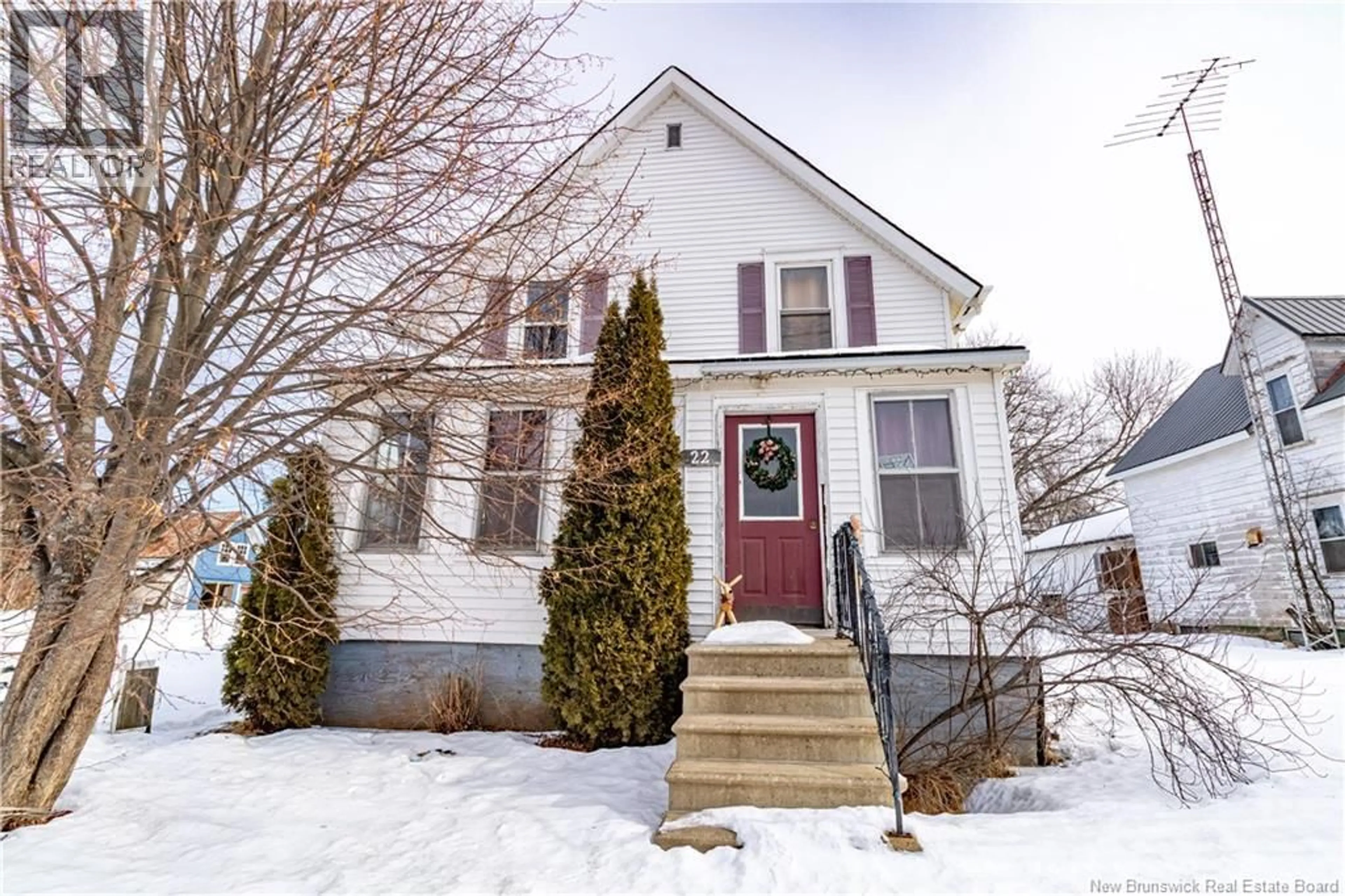 Home with vinyl exterior material, street for 22 BRIDGE STREET, Apohaqui New Brunswick E5P3M6