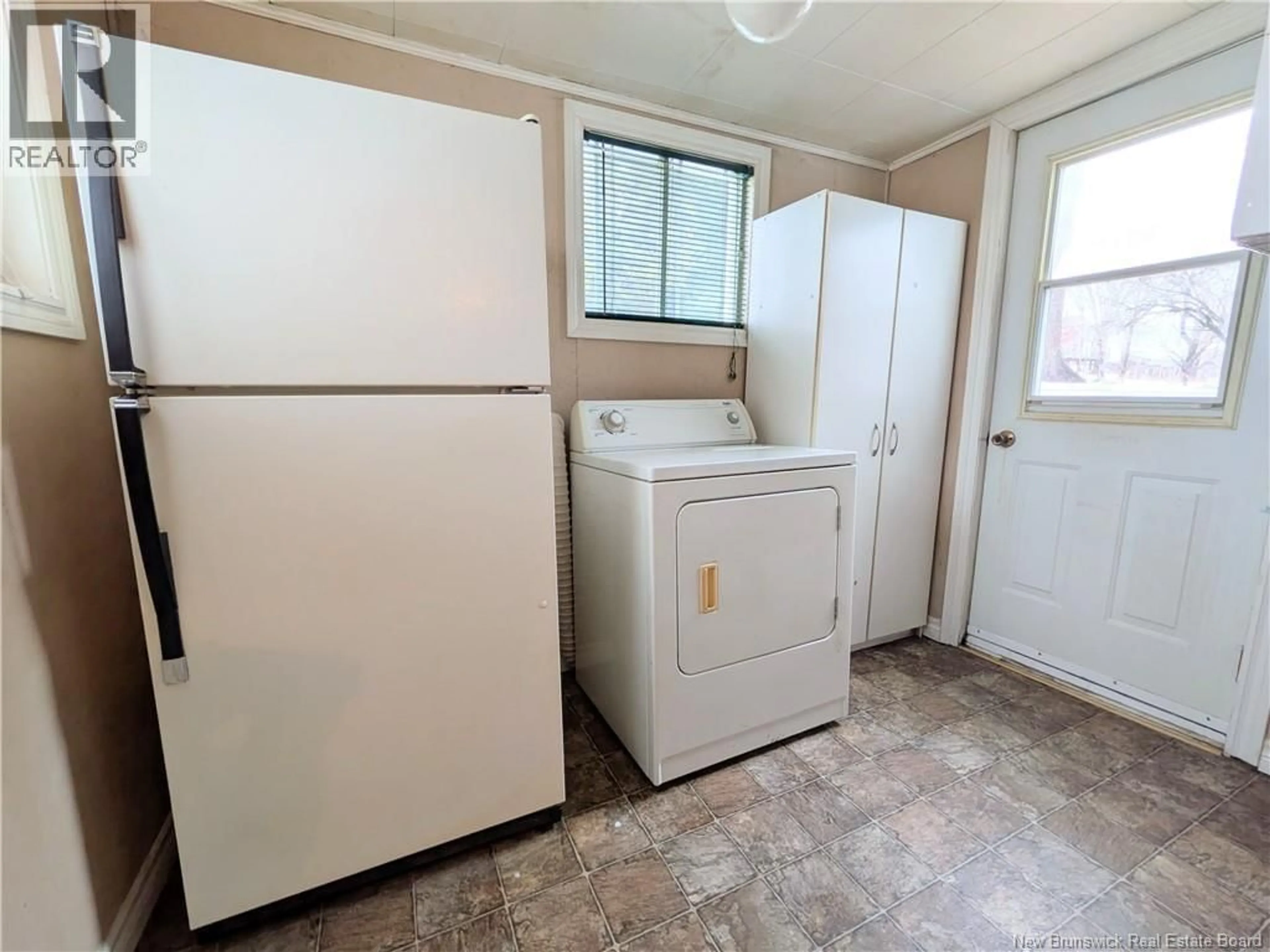 Unknown for 235 GLADSTONE AVENUE, Miramichi New Brunswick E1V1E7