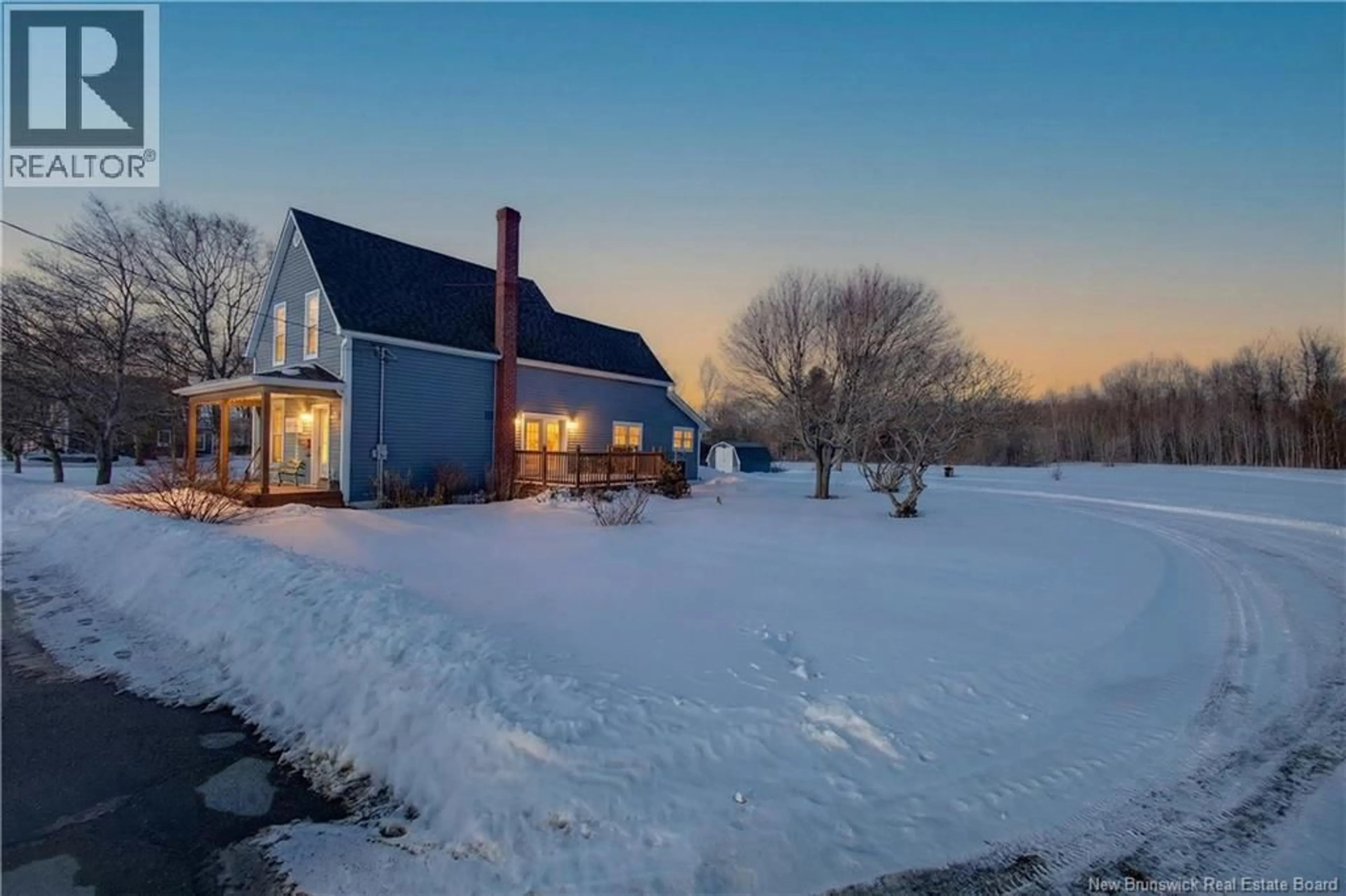 A pic from outside/outdoor area/front of a property/back of a property/a pic from drone, street for 87 HILL STREET, Miramichi New Brunswick E1N2H6