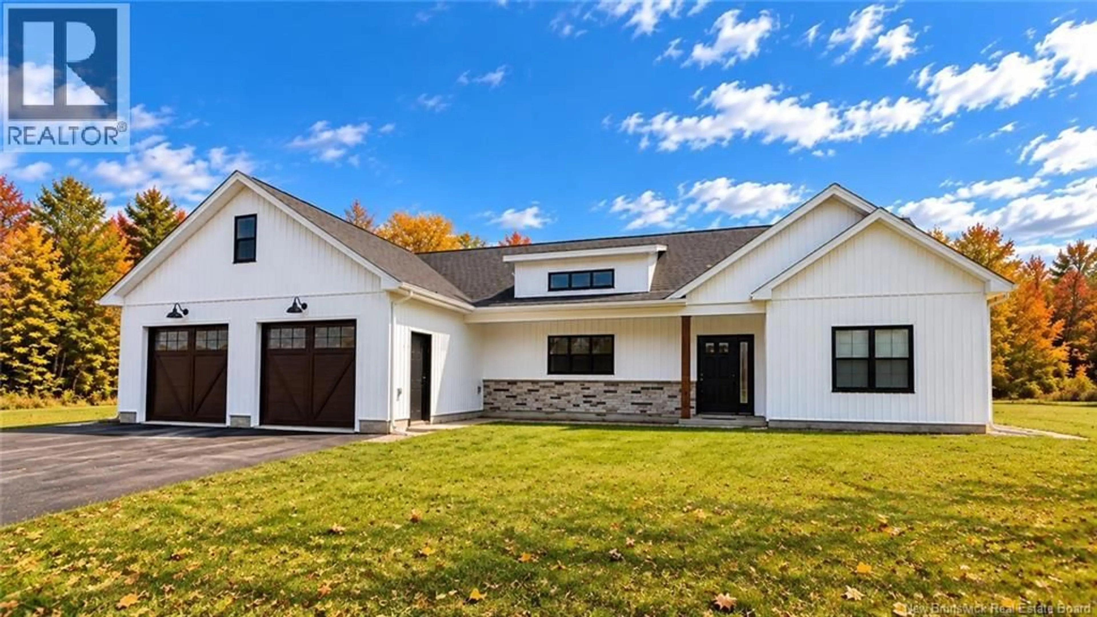 Home with vinyl exterior material, building for 72 INDIAN ISLAND ROAD, Richibucto-Village New Brunswick E4W1A2