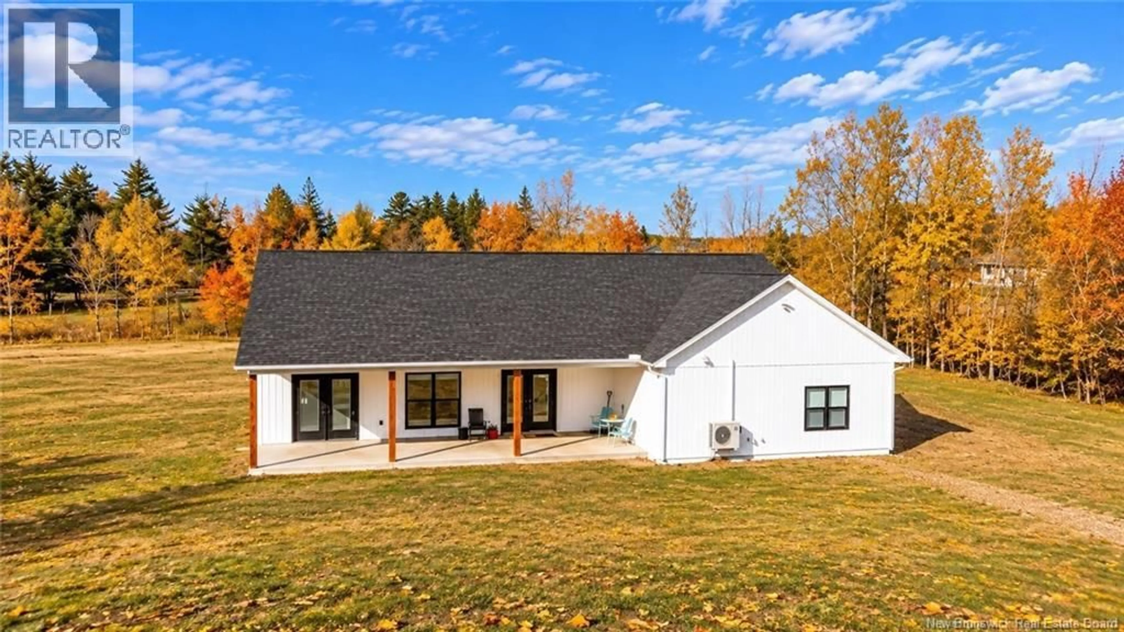 Home with vinyl exterior material, building for 72 INDIAN ISLAND ROAD, Richibucto-Village New Brunswick E4W1A2