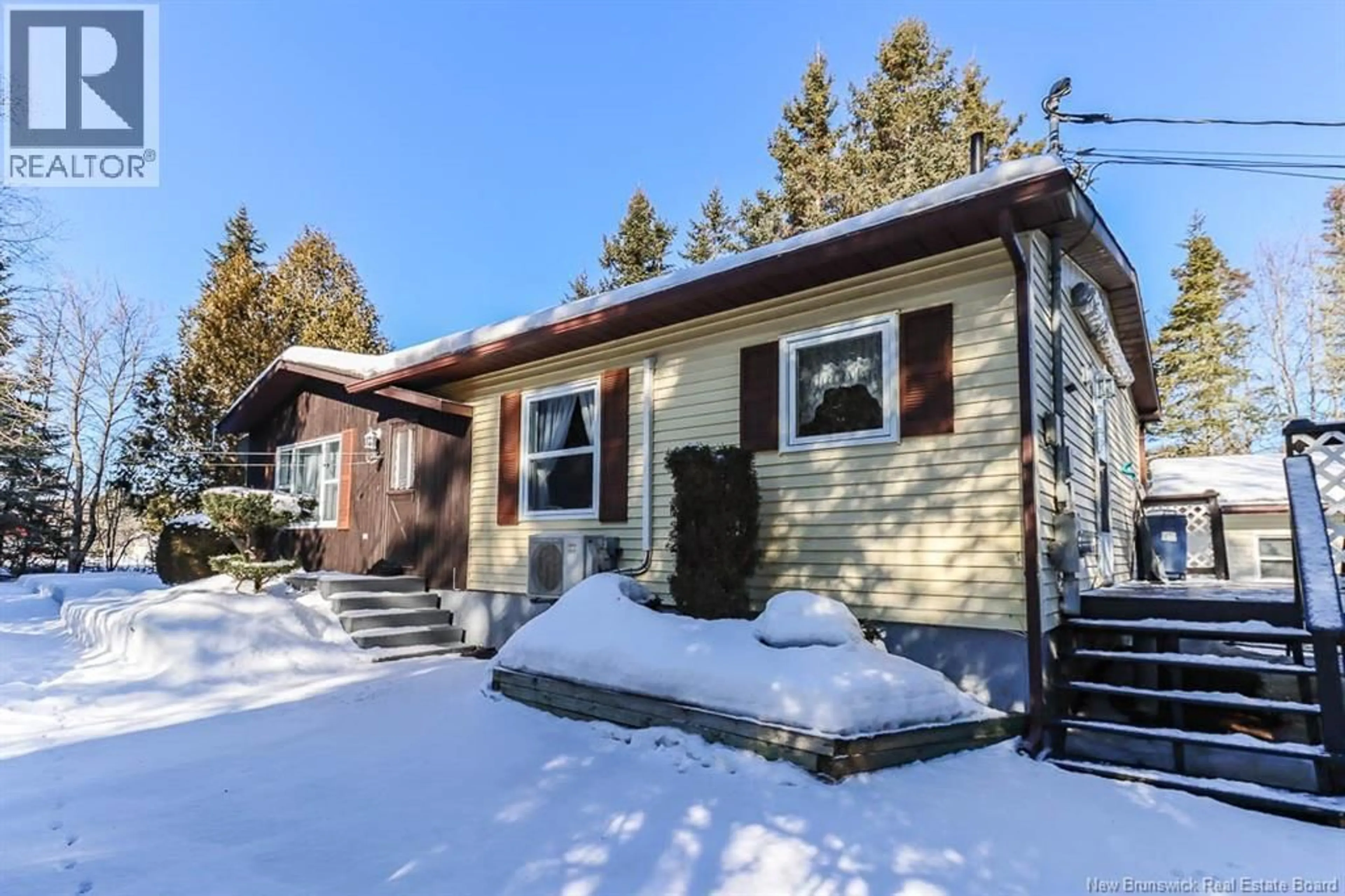 Home with vinyl exterior material, street for 15 MALLETTE ROAD, Saint John New Brunswick E2N1G4