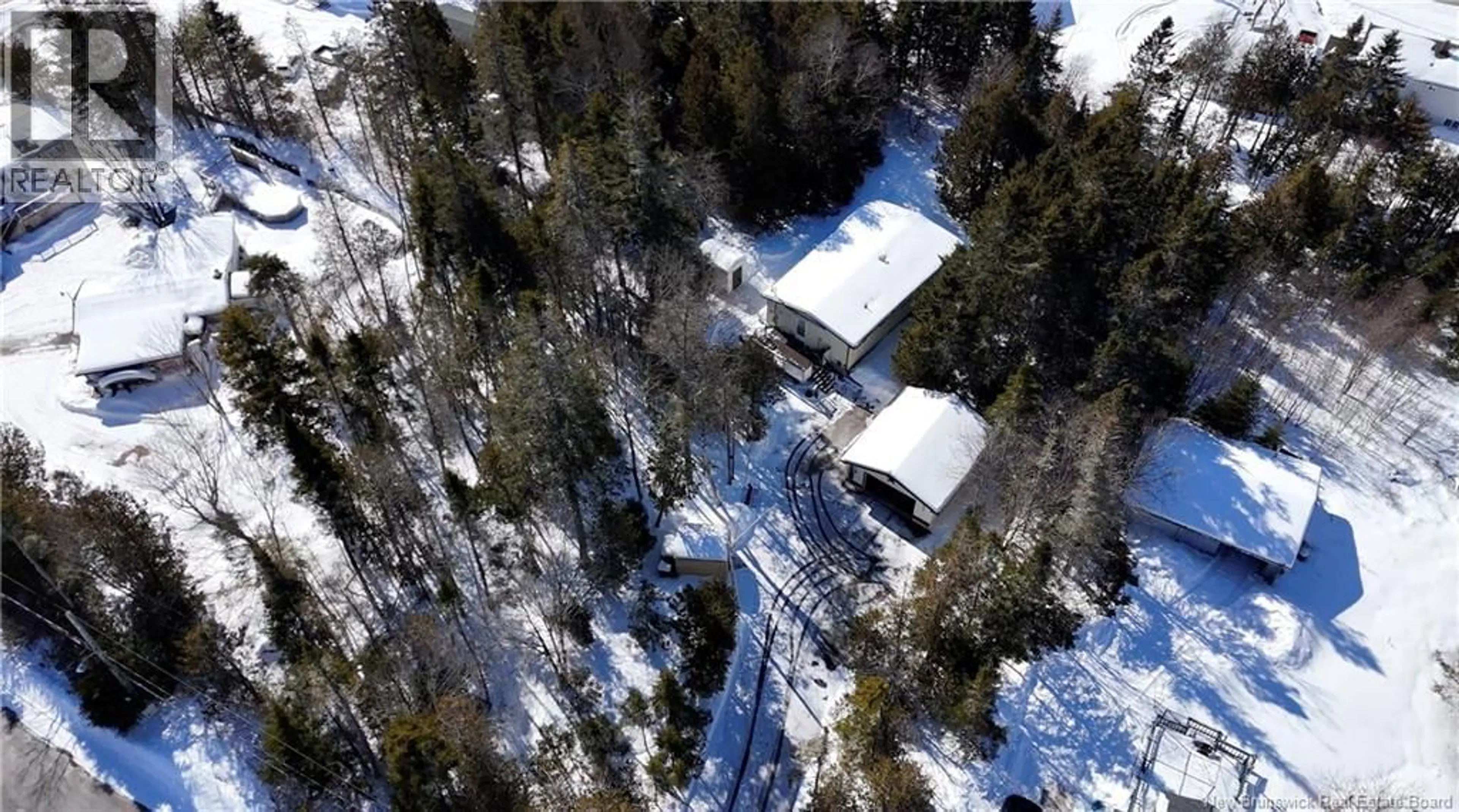 A pic from outside/outdoor area/front of a property/back of a property/a pic from drone, street for 15 MALLETTE ROAD, Saint John New Brunswick E2N1G4