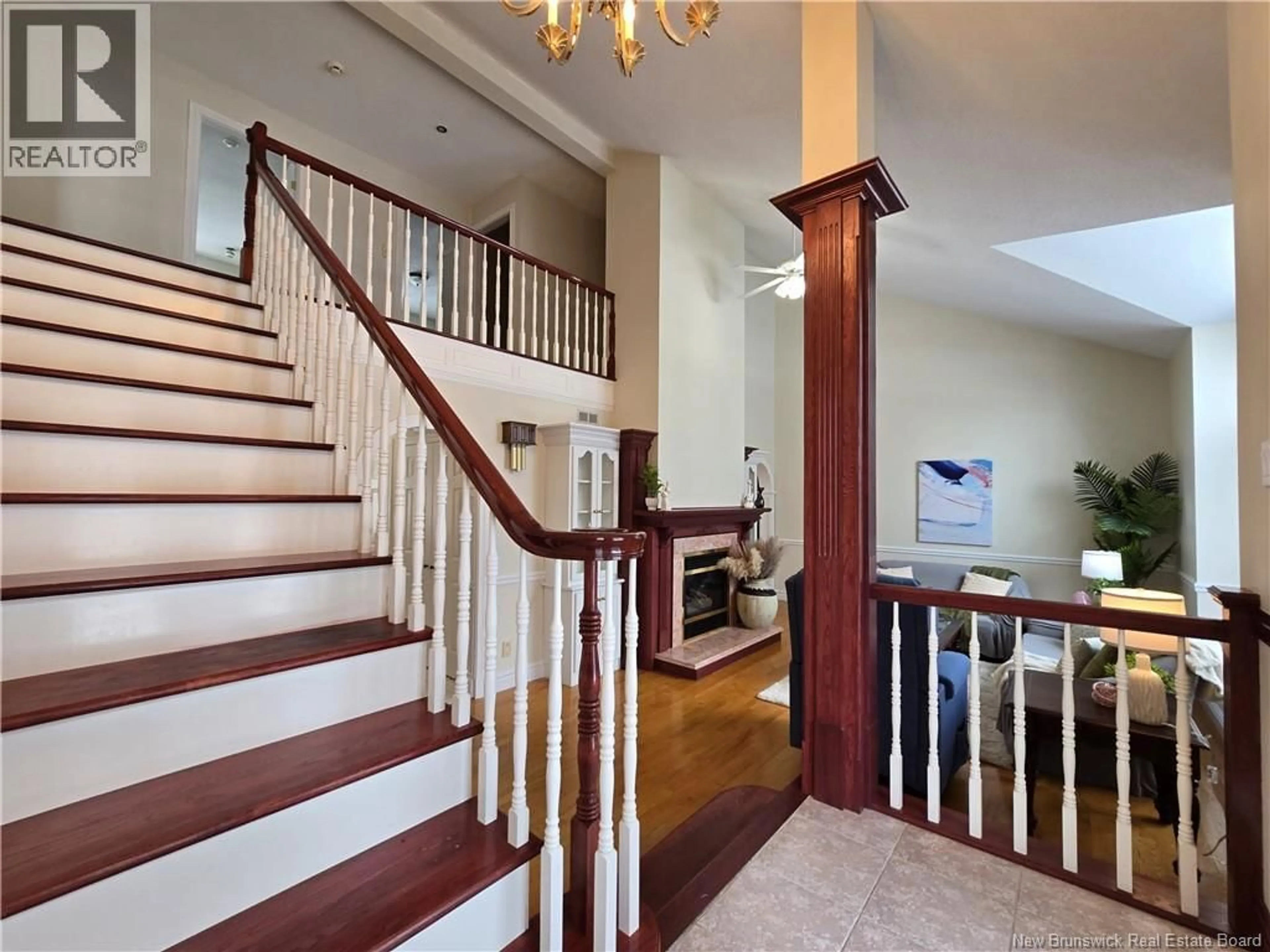 Indoor foyer for 196 RUE BLANCHARD, Caraquet New Brunswick E1W1A5