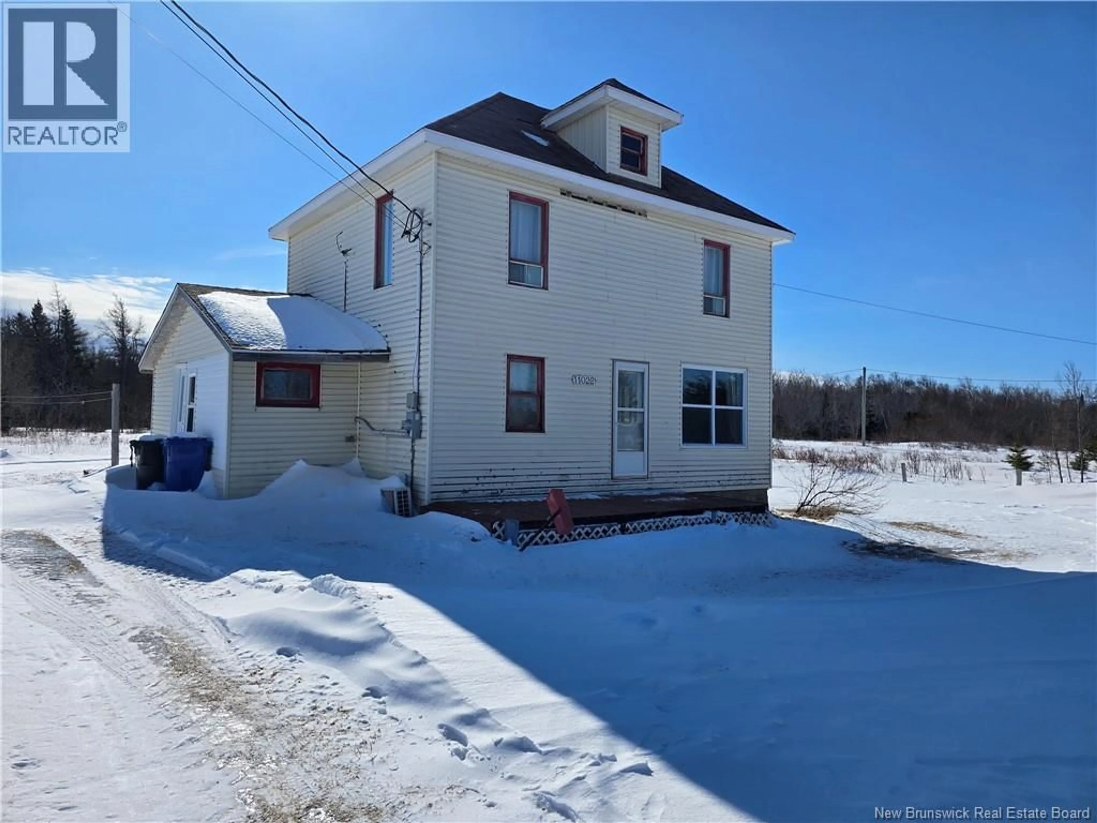 A pic from outside/outdoor area/front of a property/back of a property/a pic from drone, building for 11022 ROUTE 113, Miscou New Brunswick E8T1Z2