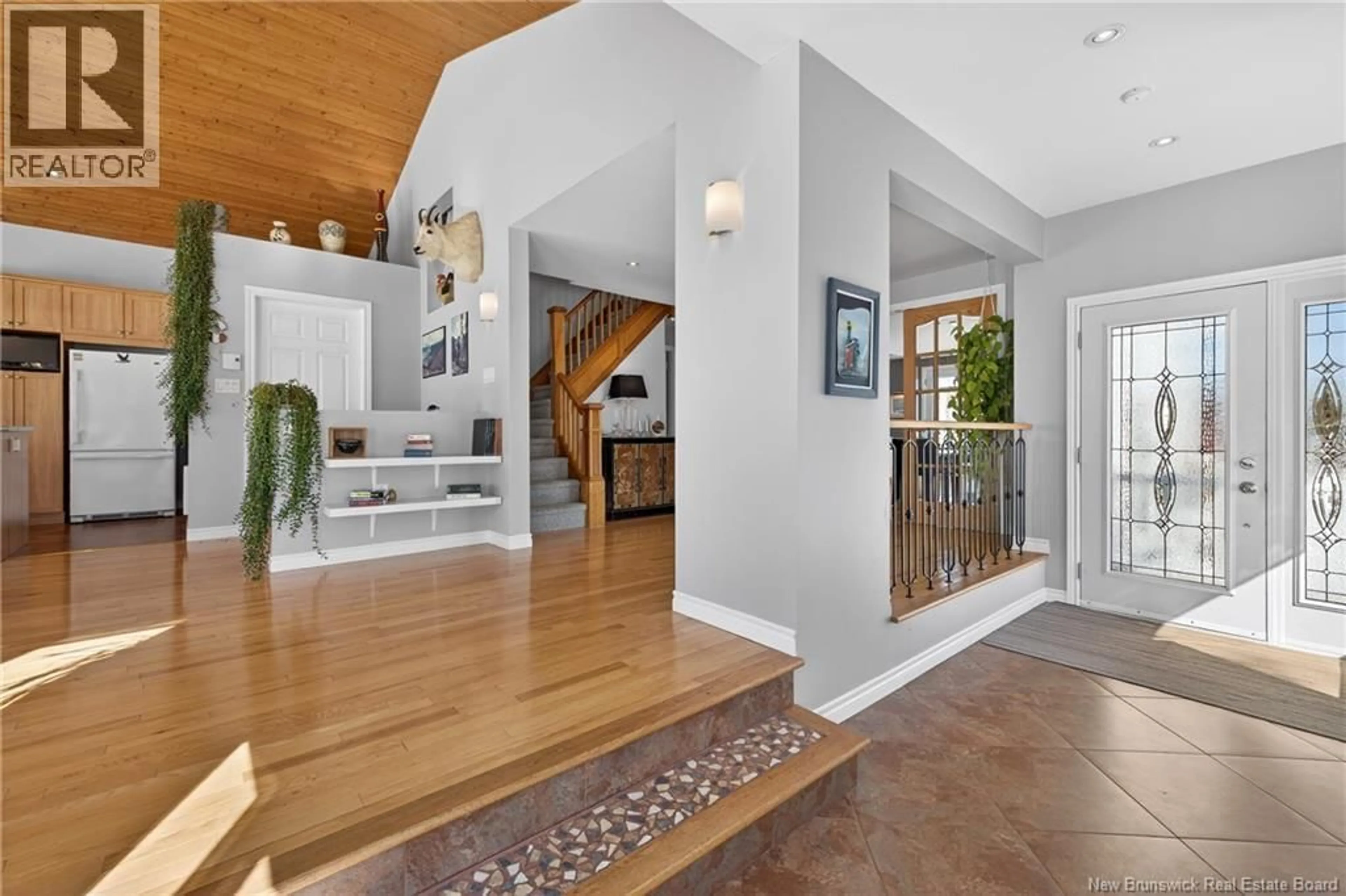 Indoor entryway for 65 CH E. BREAU, Tracadie New Brunswick E1X3J7