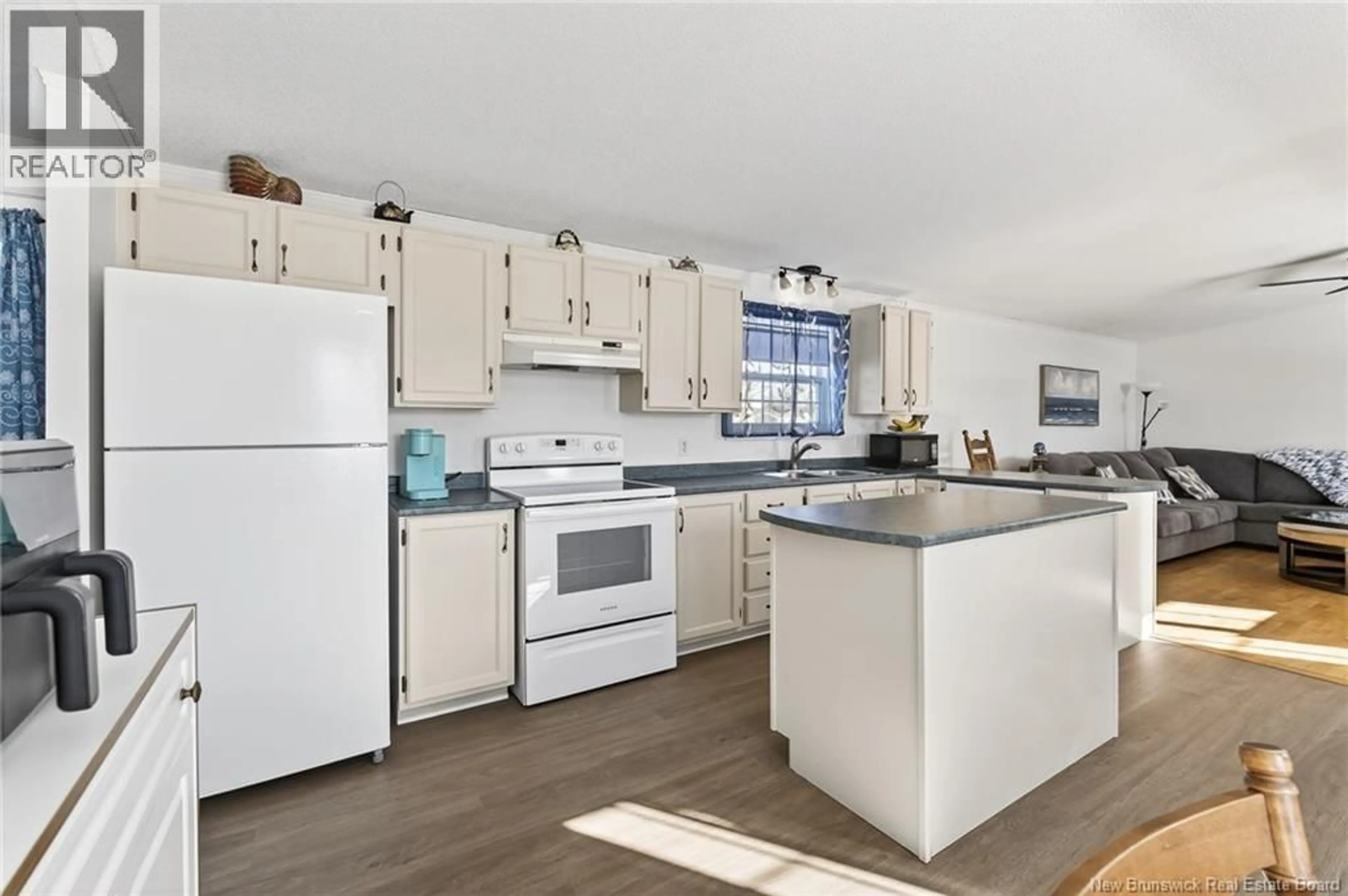 Open concept kitchen, unknown for 6 SENTIER STREET, Moncton New Brunswick E1H3J7