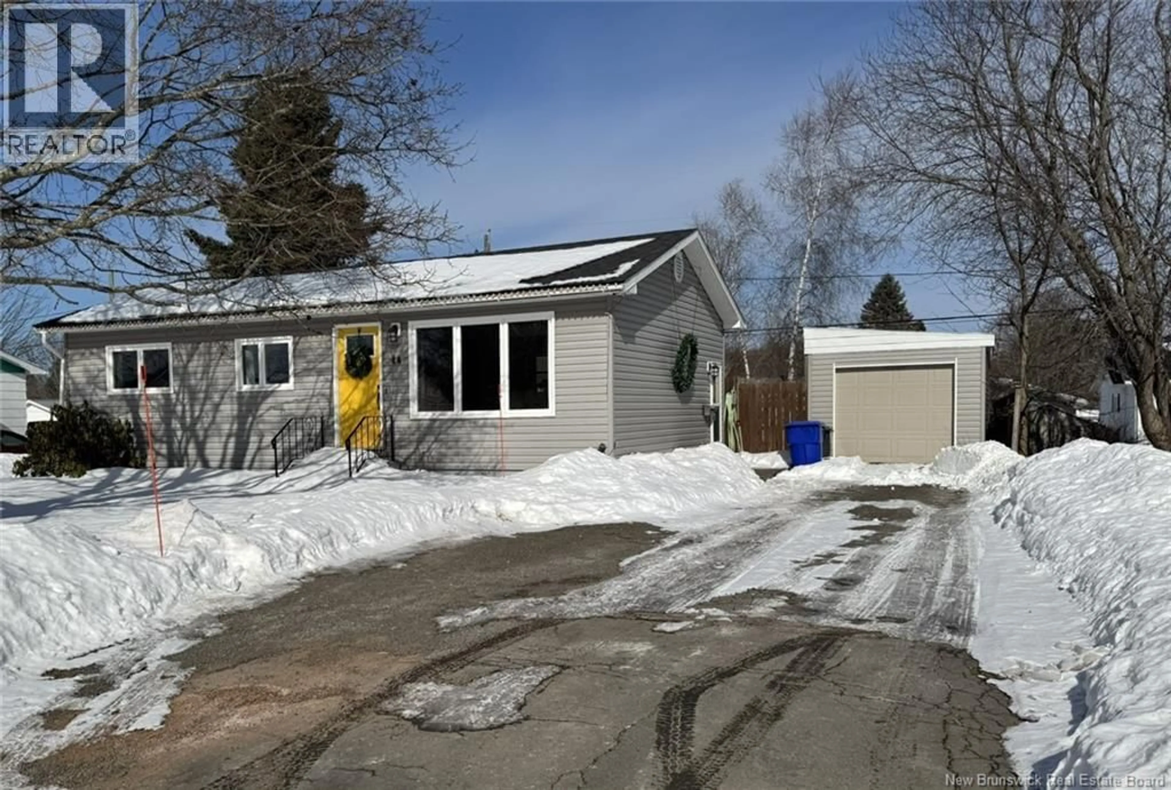 Unknown for 44 LANSDOWNE COURT, Riverview New Brunswick E1B3E3