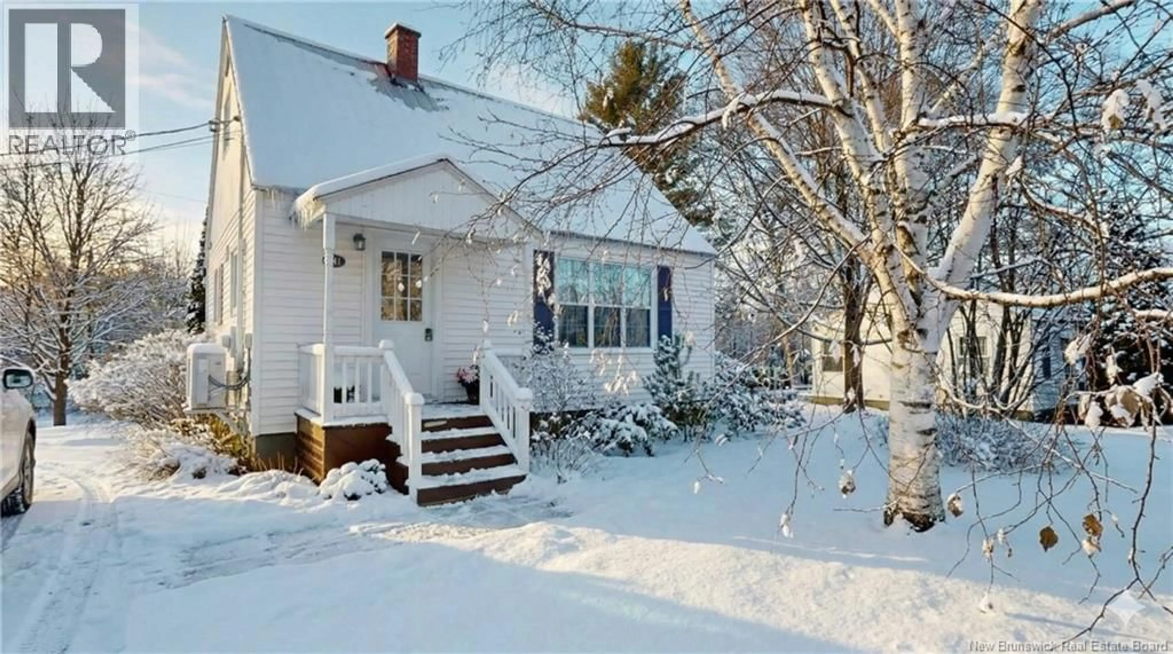 Patio, street for 141 ST. JAMES STREET, Woodstock New Brunswick E7M2T5