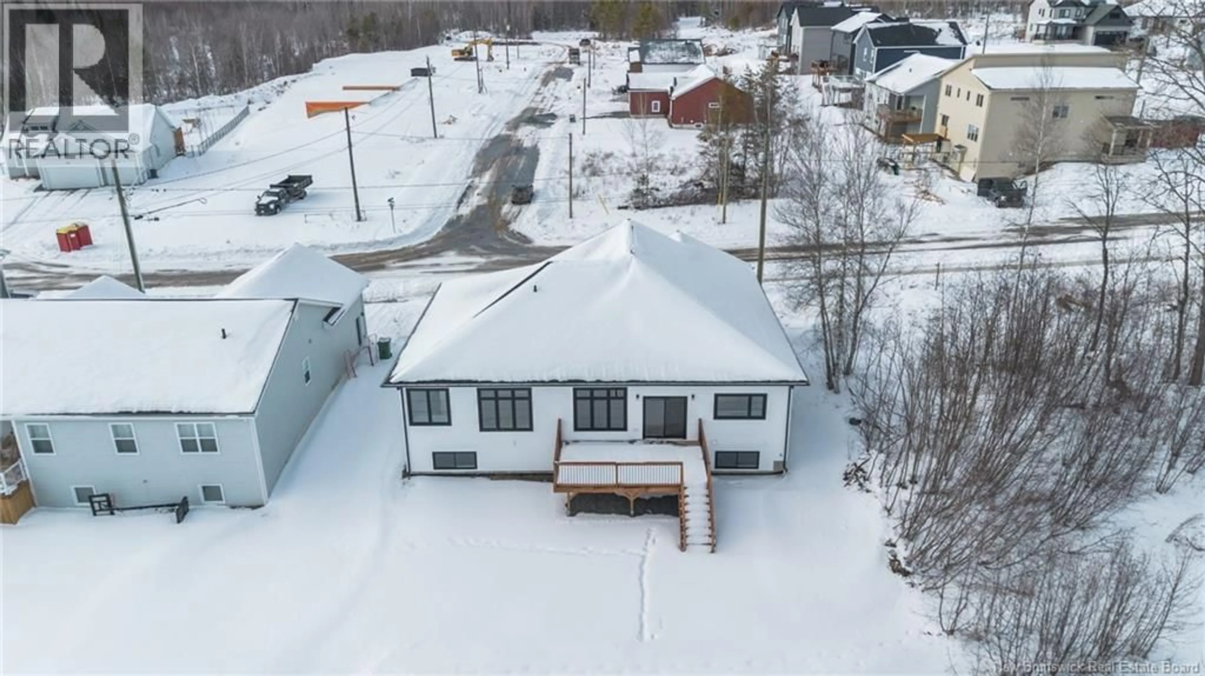 Unknown for 11 DONMAC COURT, Fredericton New Brunswick E3G0G9