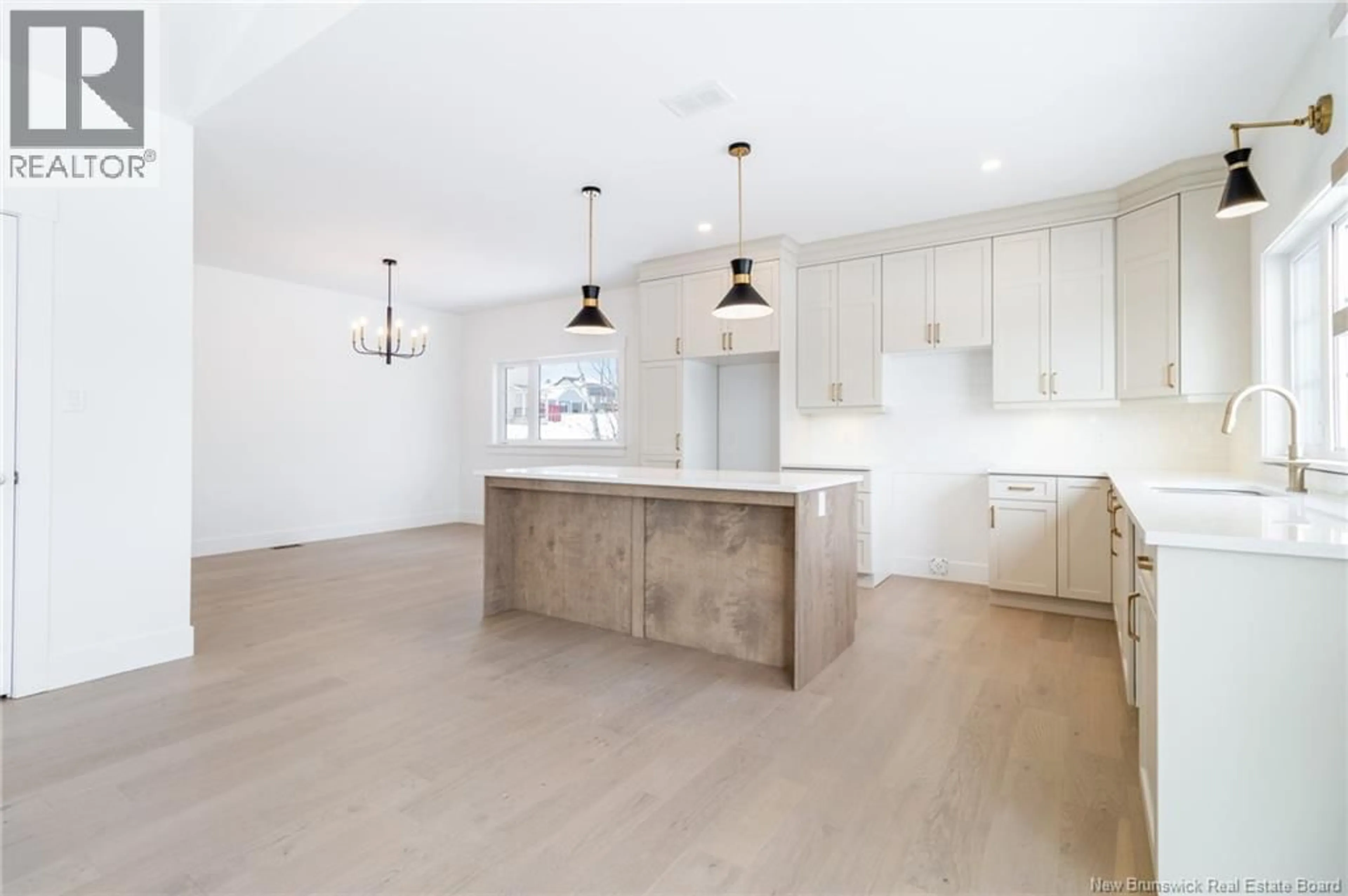 Unknown for 11 DONMAC COURT, Fredericton New Brunswick E3G0G9