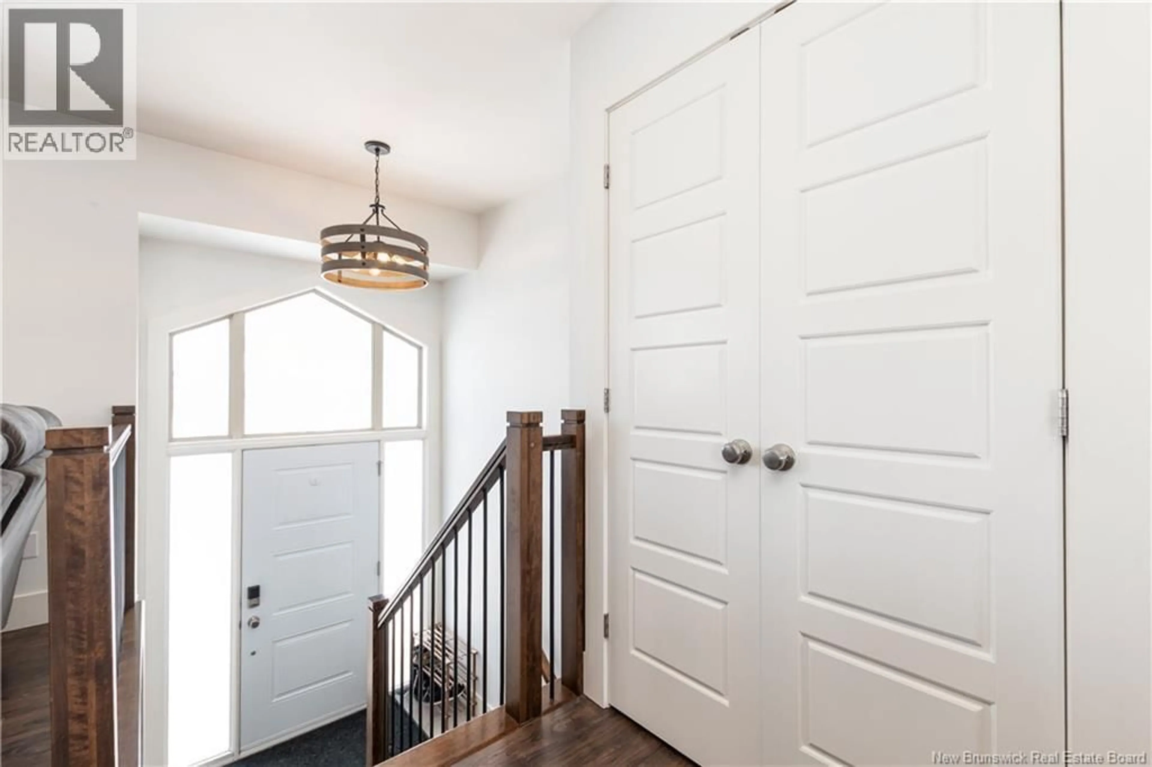 Indoor entryway for 76 SEBASTIEN STREET, Shediac New Brunswick E4P0L7