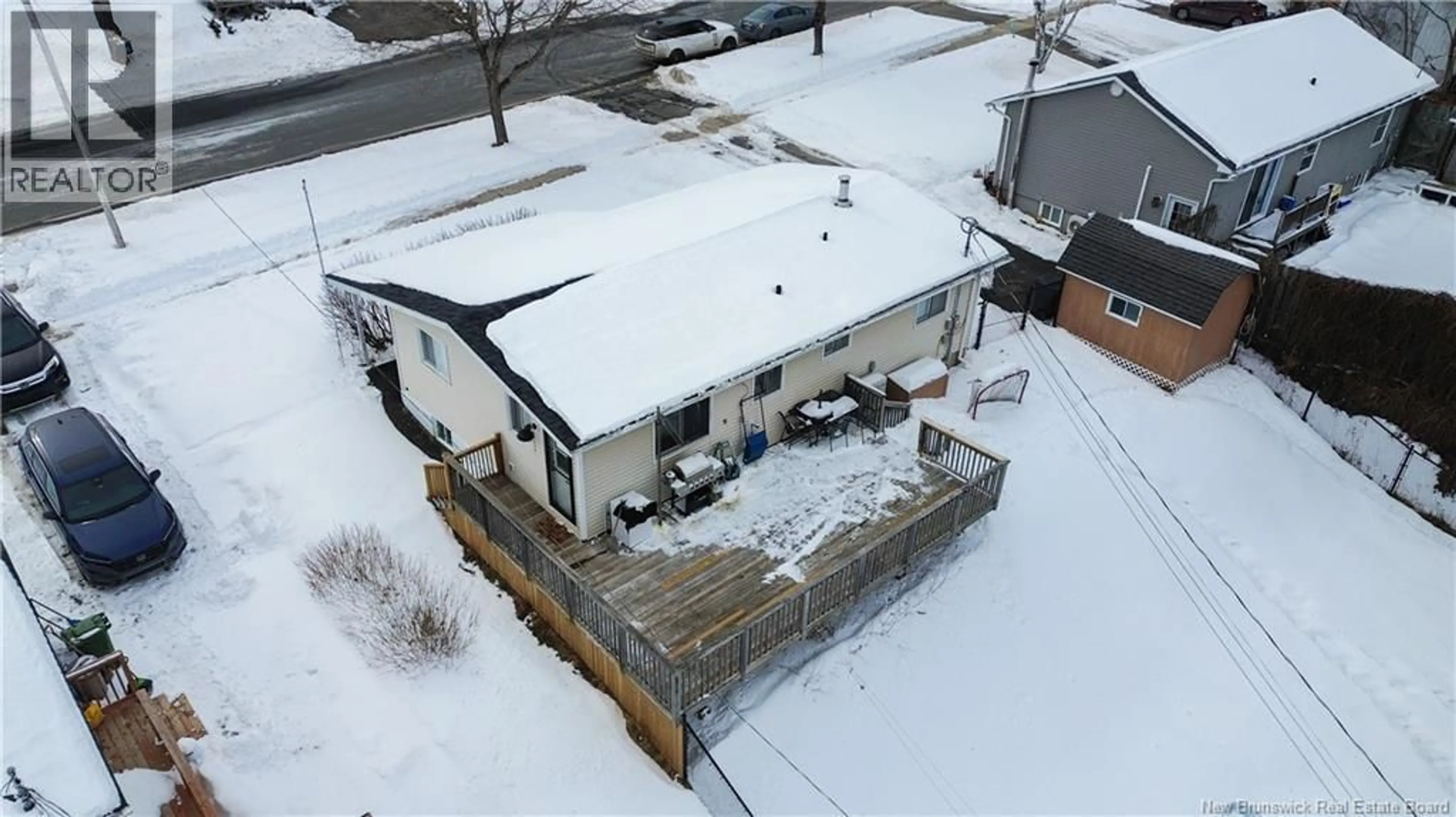 A pic from outside/outdoor area/front of a property/back of a property/a pic from drone, building for 85 FLEMMING ROAD, Fredericton New Brunswick E3B5J8