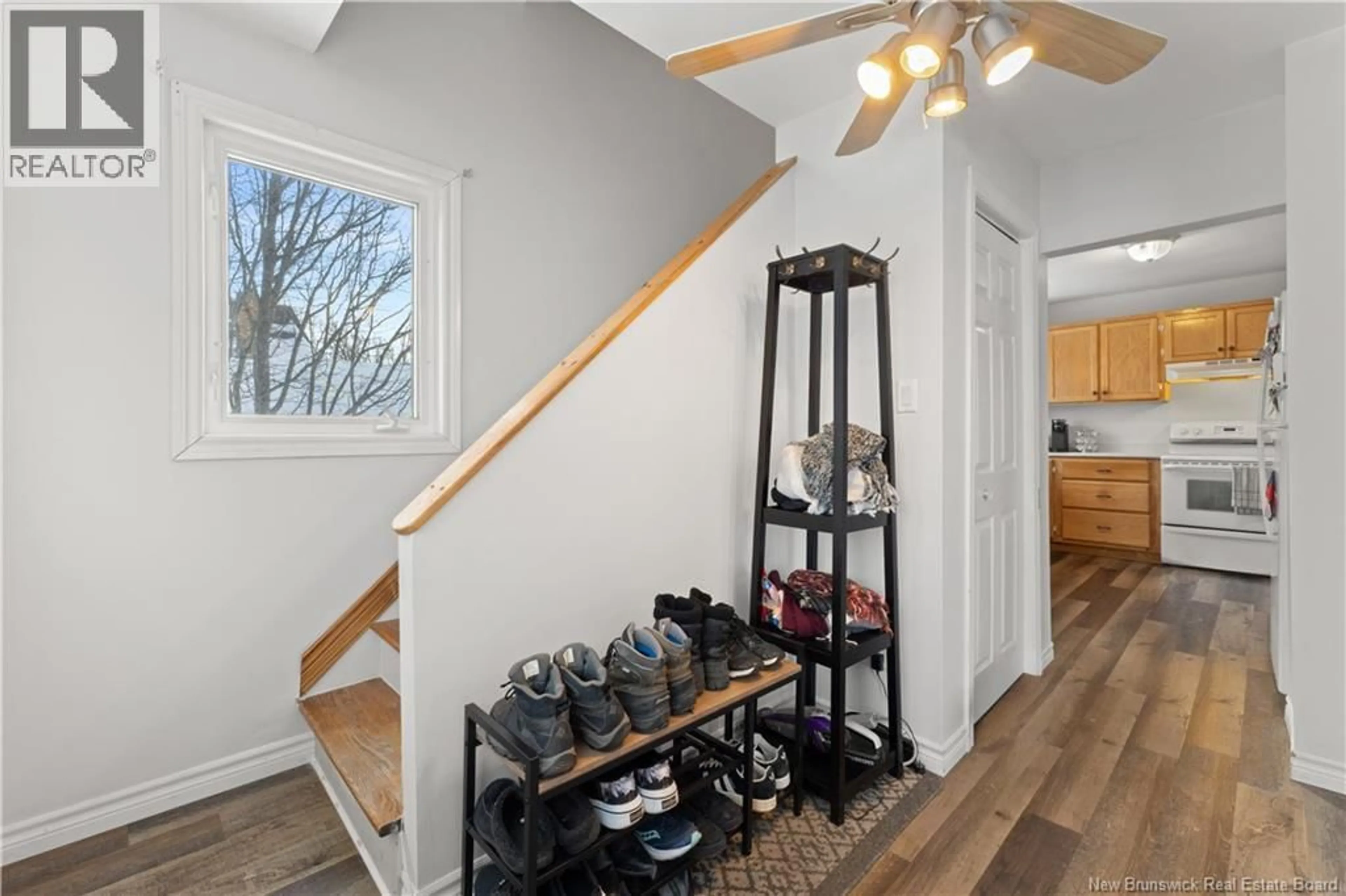 Indoor entryway for 124 FIRST AVENUE, Moncton New Brunswick E1C7X3