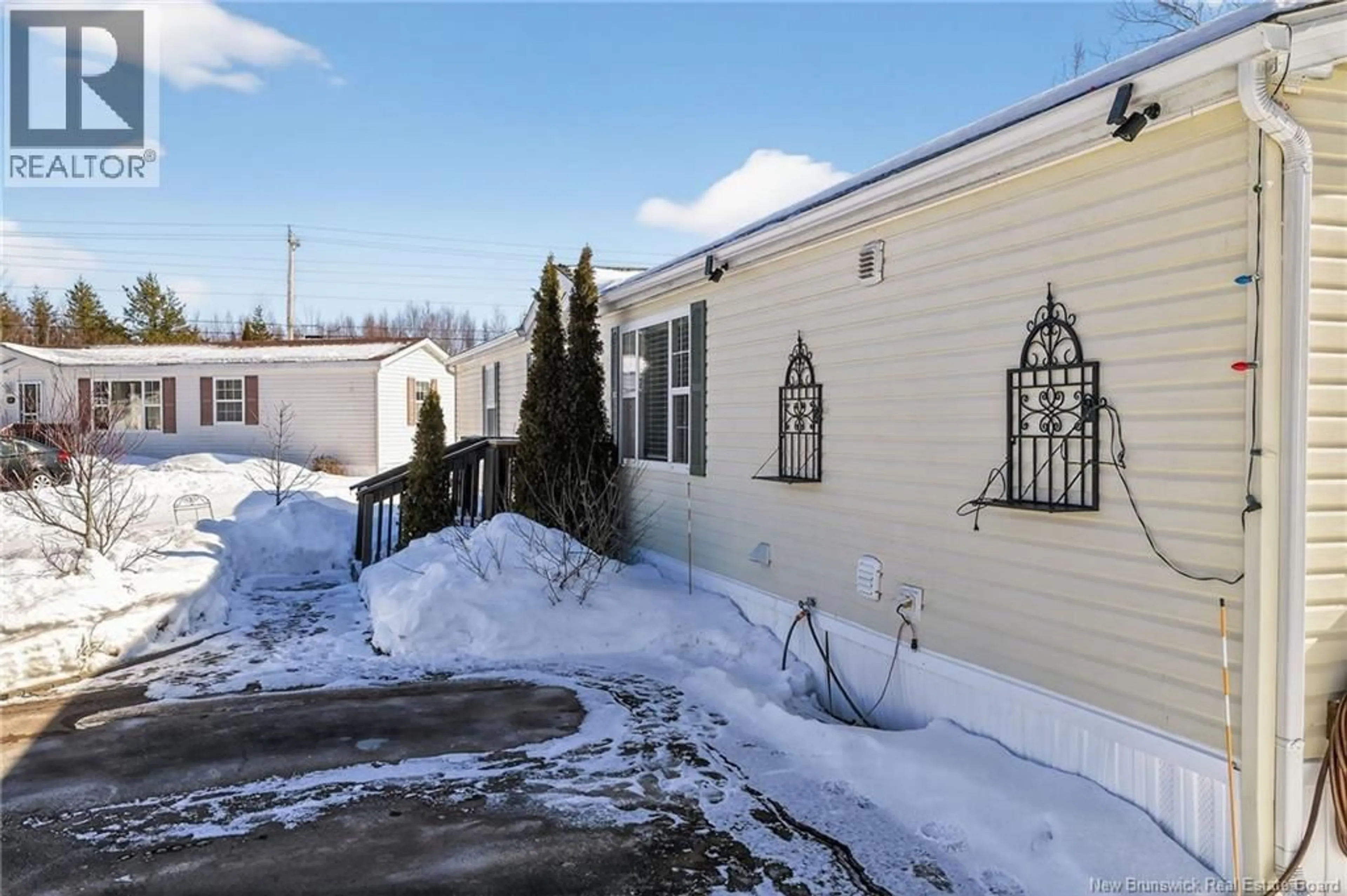 Unknown for 8 MAPLE RIDGE LANE, Riverview New Brunswick E1B5H6