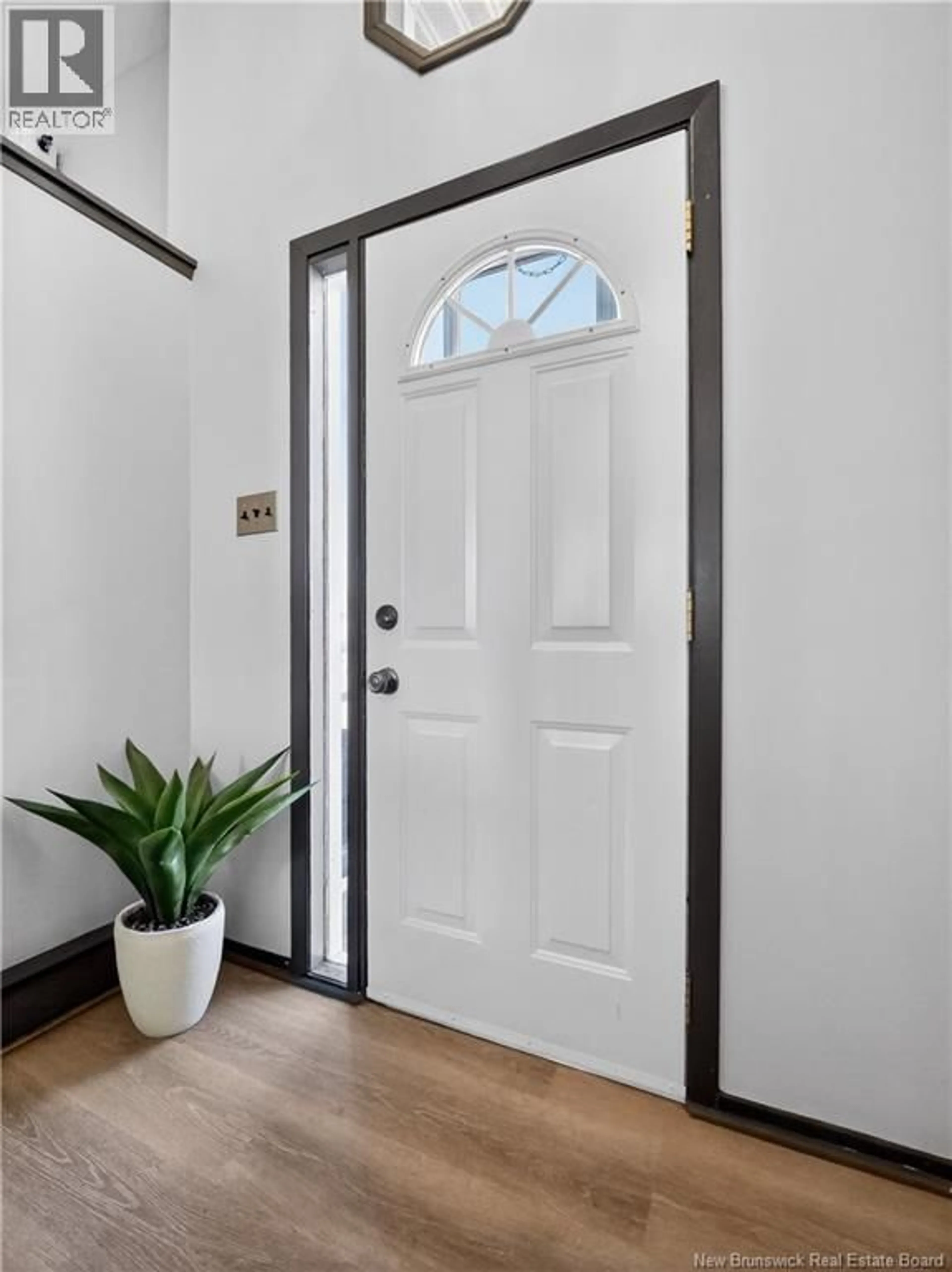 Indoor entryway for 16 DAWN CRESCENT, Moncton New Brunswick E1G1K3