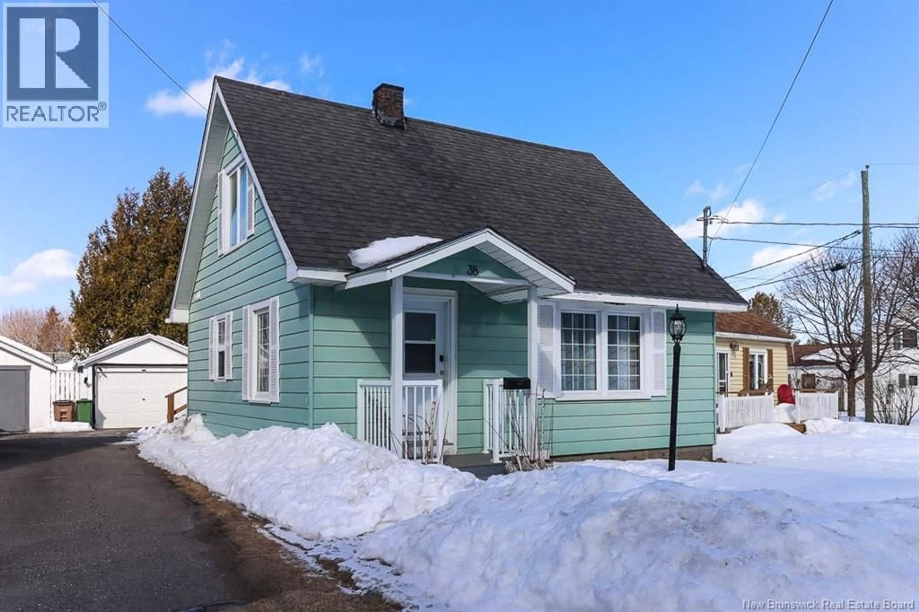 Home with vinyl exterior material, street for 38 MONTGOMERY, Saint John New Brunswick E2K2S9