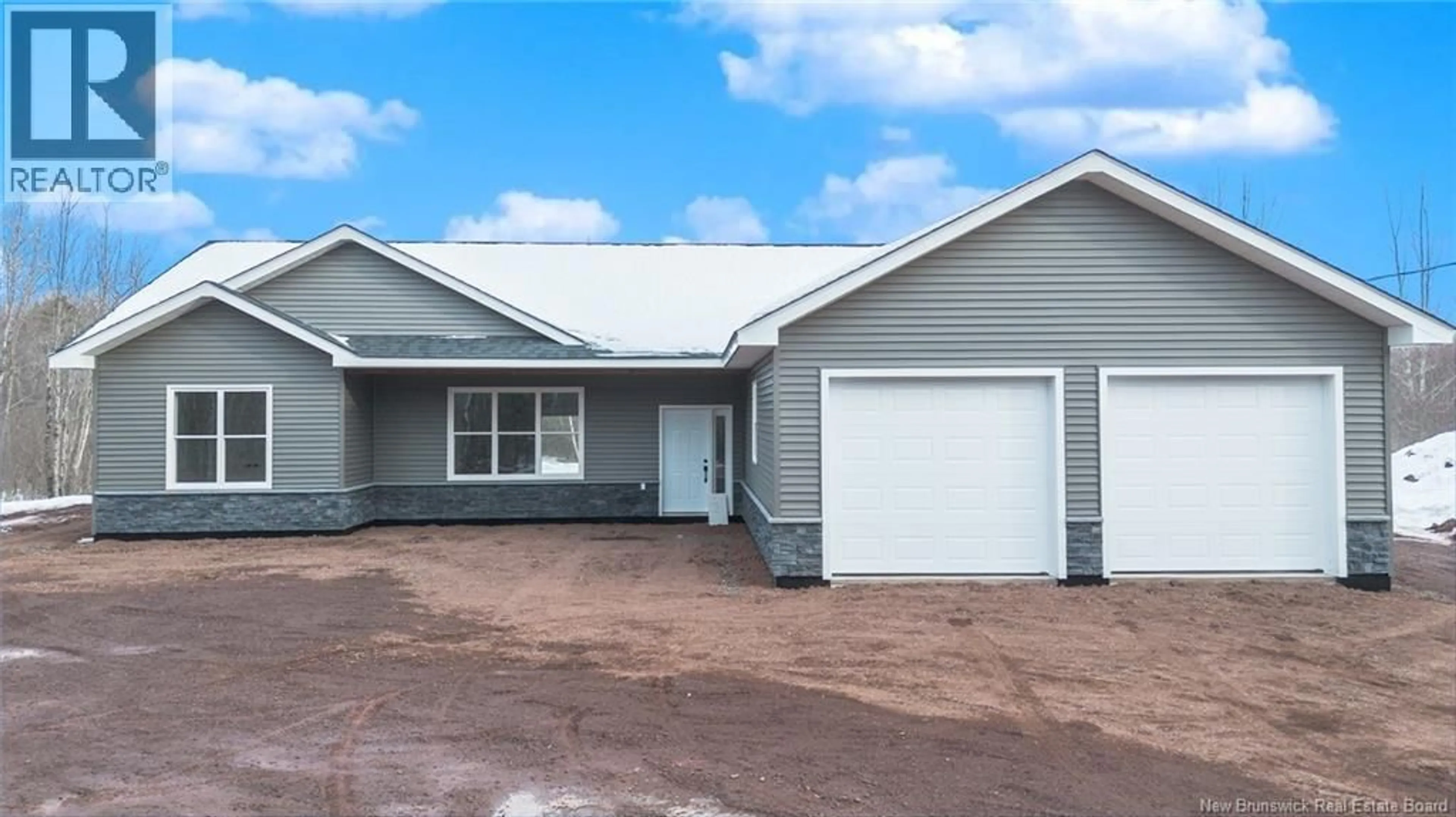 Home with vinyl exterior material, building for 2163 ROUTE 101, Nasonworth New Brunswick E3B7V1