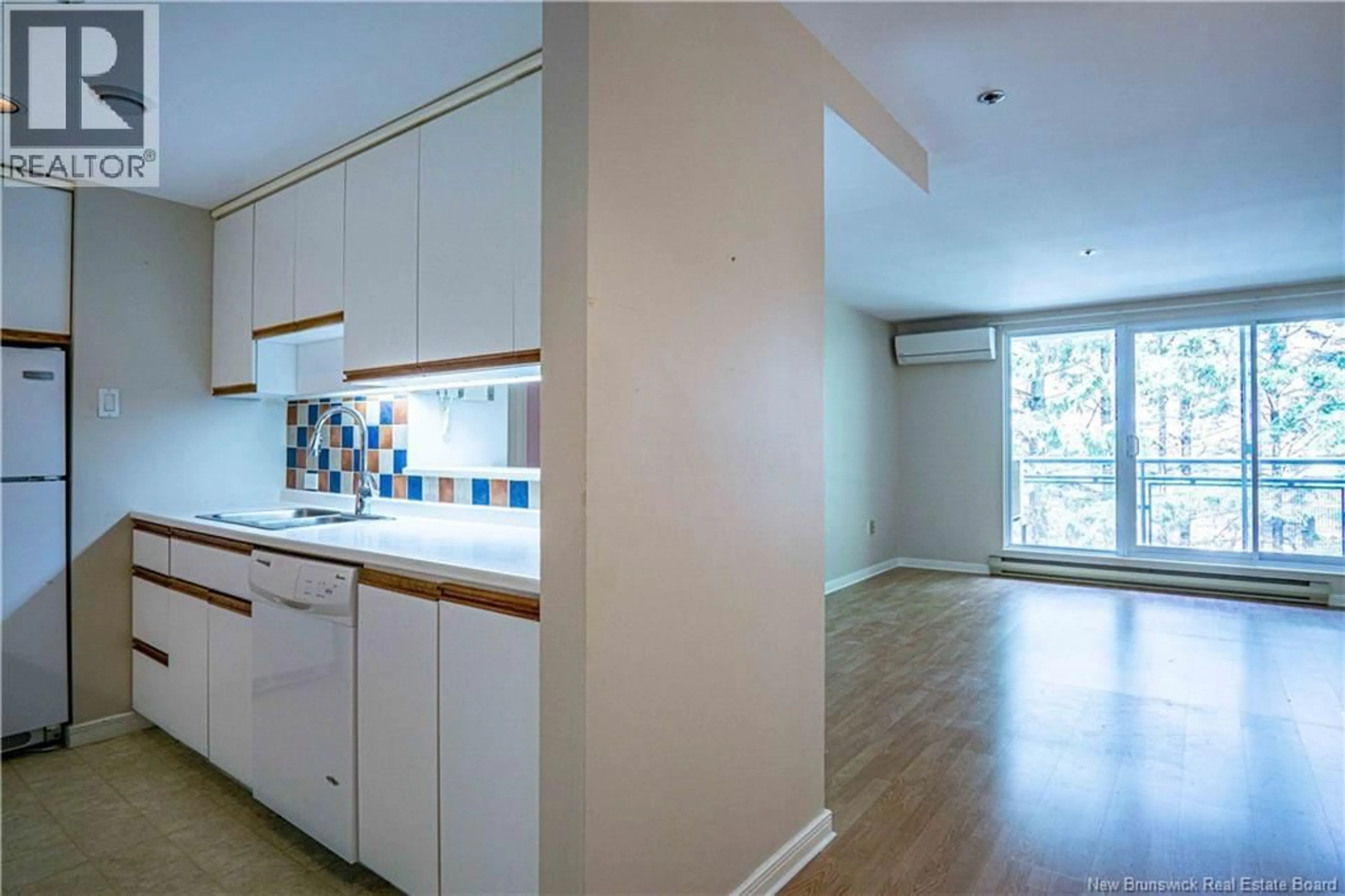 Standard kitchen, unknown for 330 - 500 VENUS COURT, Fredericton New Brunswick E3B3A9