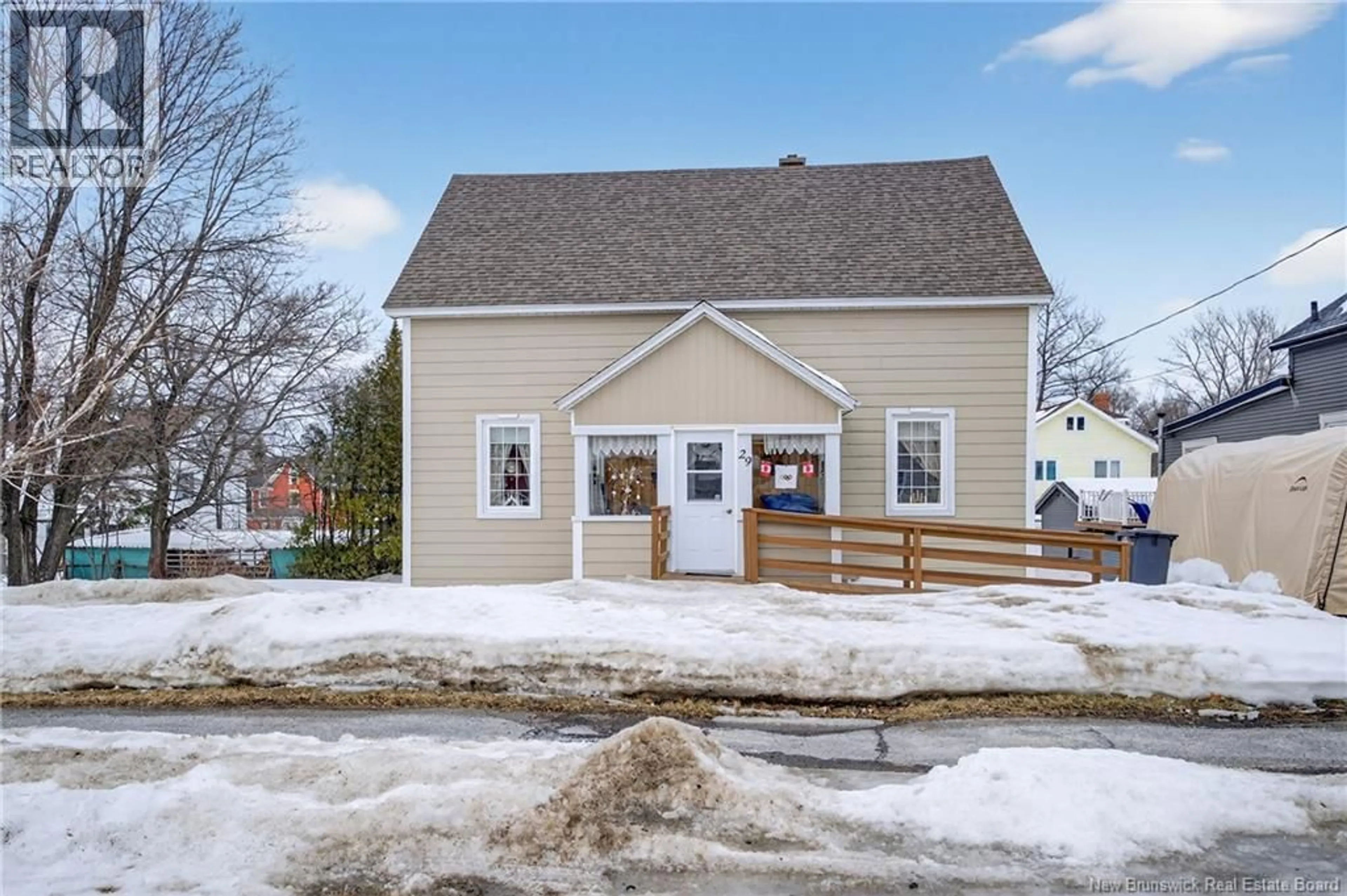 Unknown for 29 LANSDOWNE STREET, Campbellton New Brunswick E3N2L5