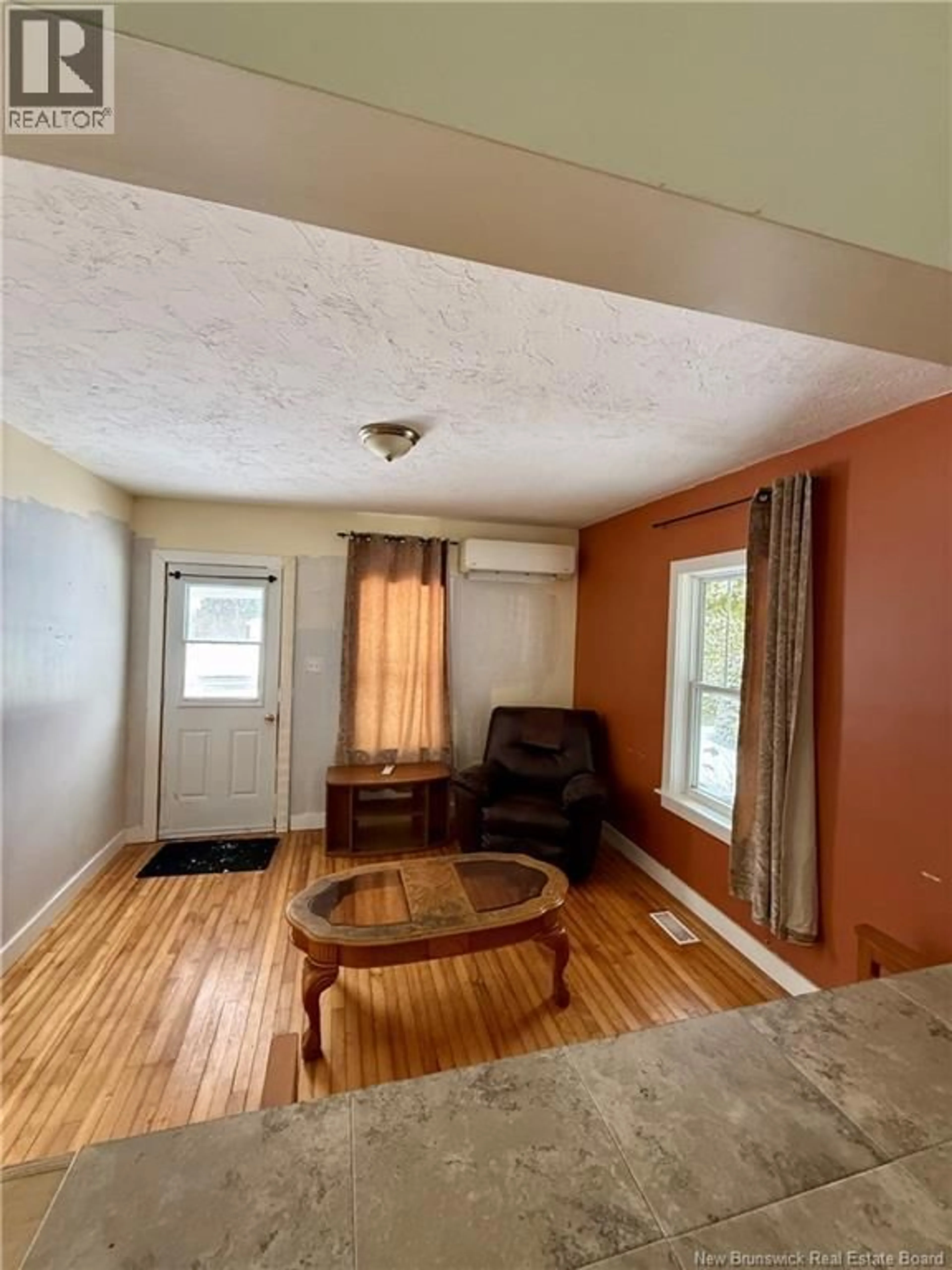 A pic of a room for 10629 RUE PRINCIPALE, Saint-Louis-De-Kent New Brunswick E4X1G1