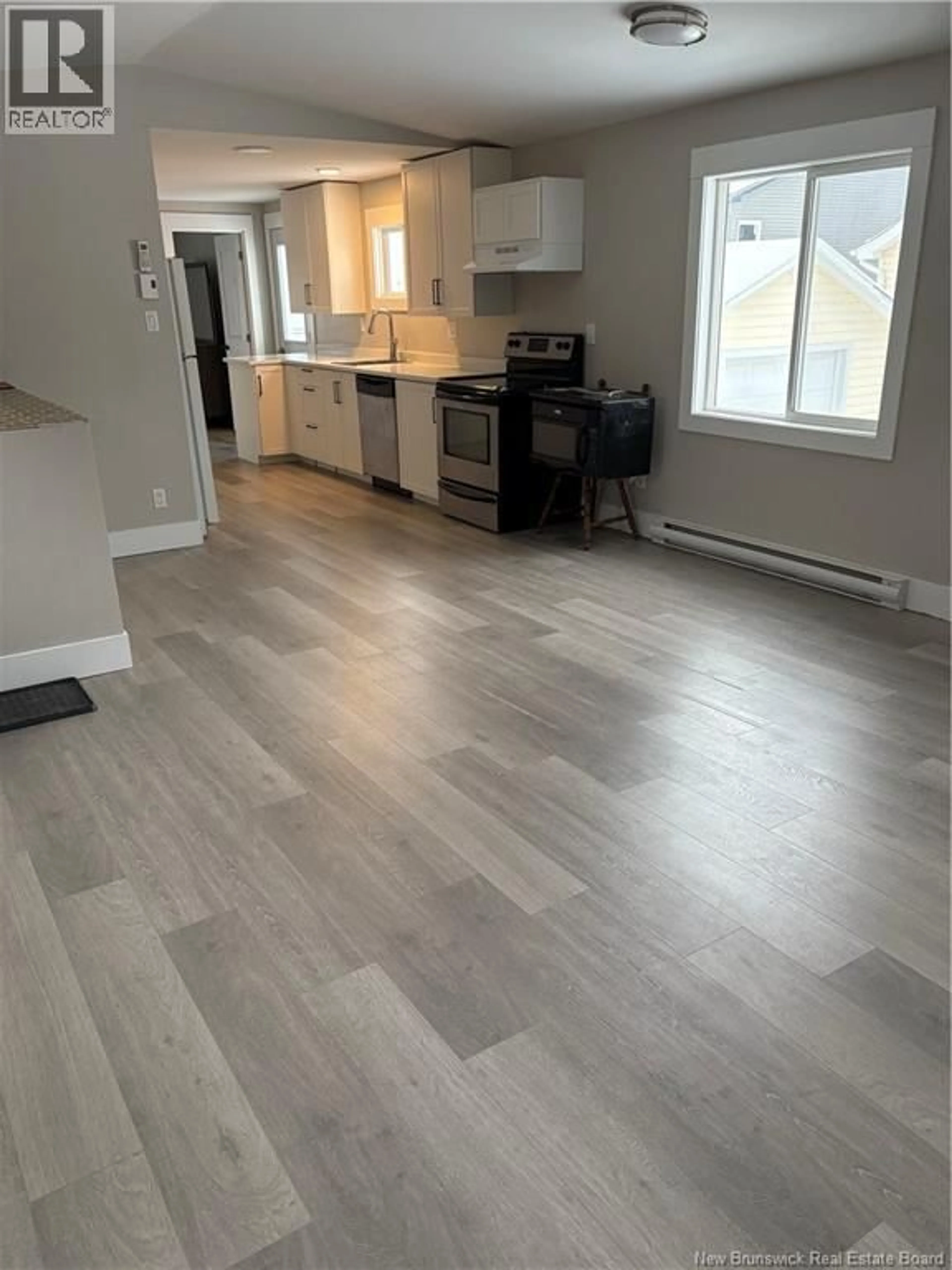 A pic of a room for 29 RAILWAY AVENUE, Pointe-Du-Chêne New Brunswick E4P2W6