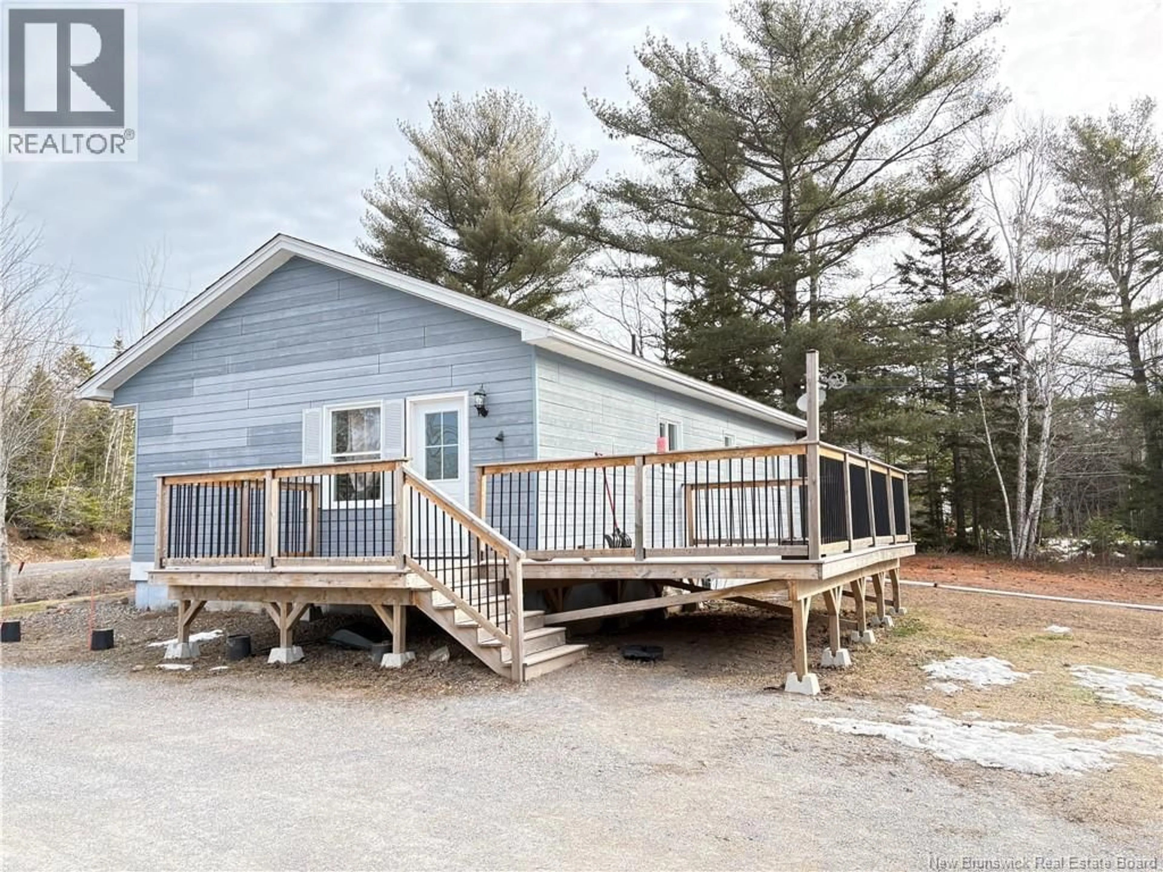 Home with vinyl exterior material, unknown for 28 MAPLE CRESCENT, Nerepis New Brunswick E5K3W1